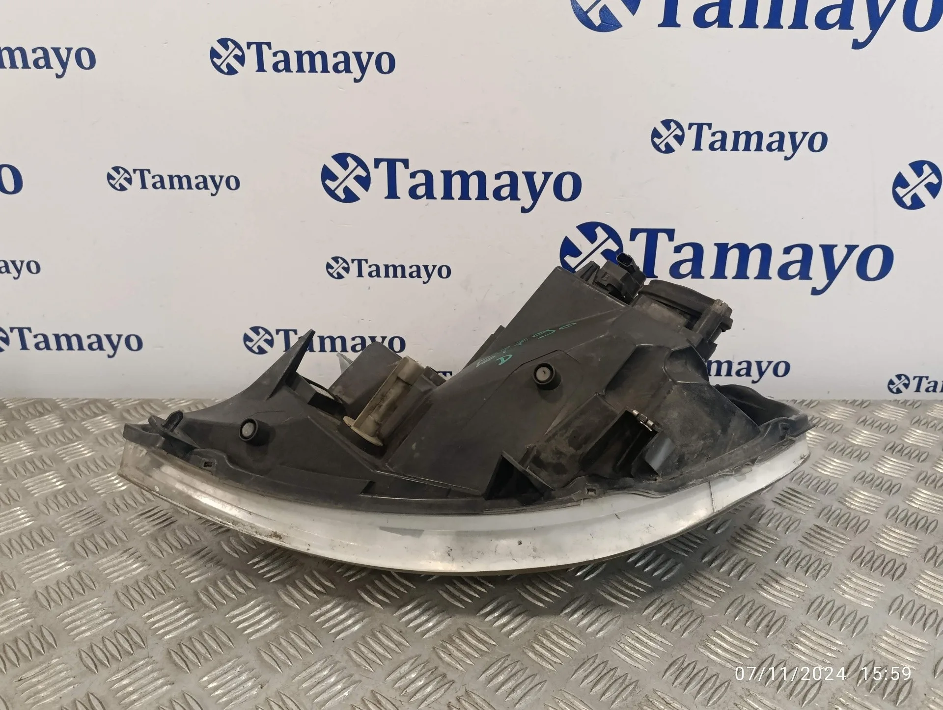 Faro Derecho para Nissan Primastar (X..)