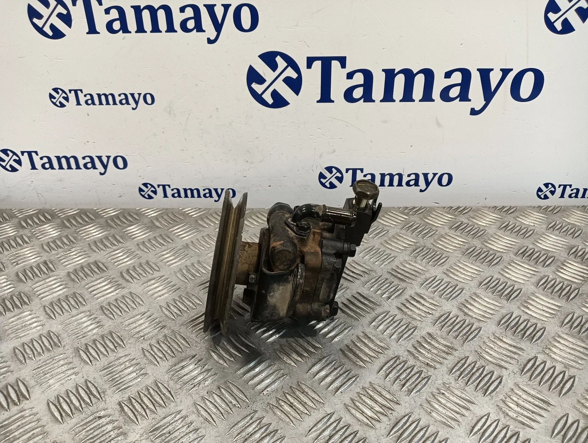 Bomba Direccion para Ford Maverick (Nl)