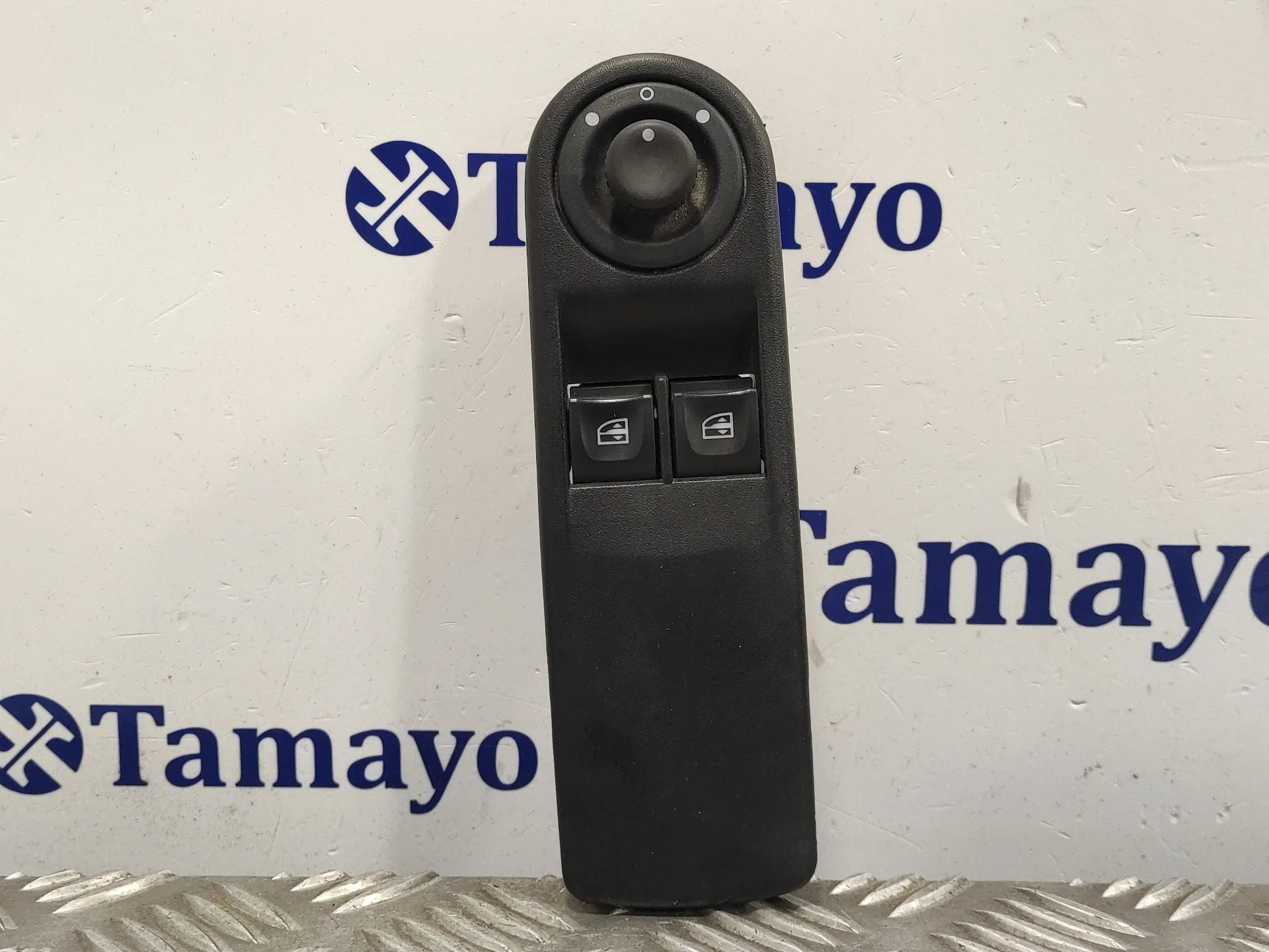Mando Elevalunas Delantero Izquierdo para Renault Clio Iv