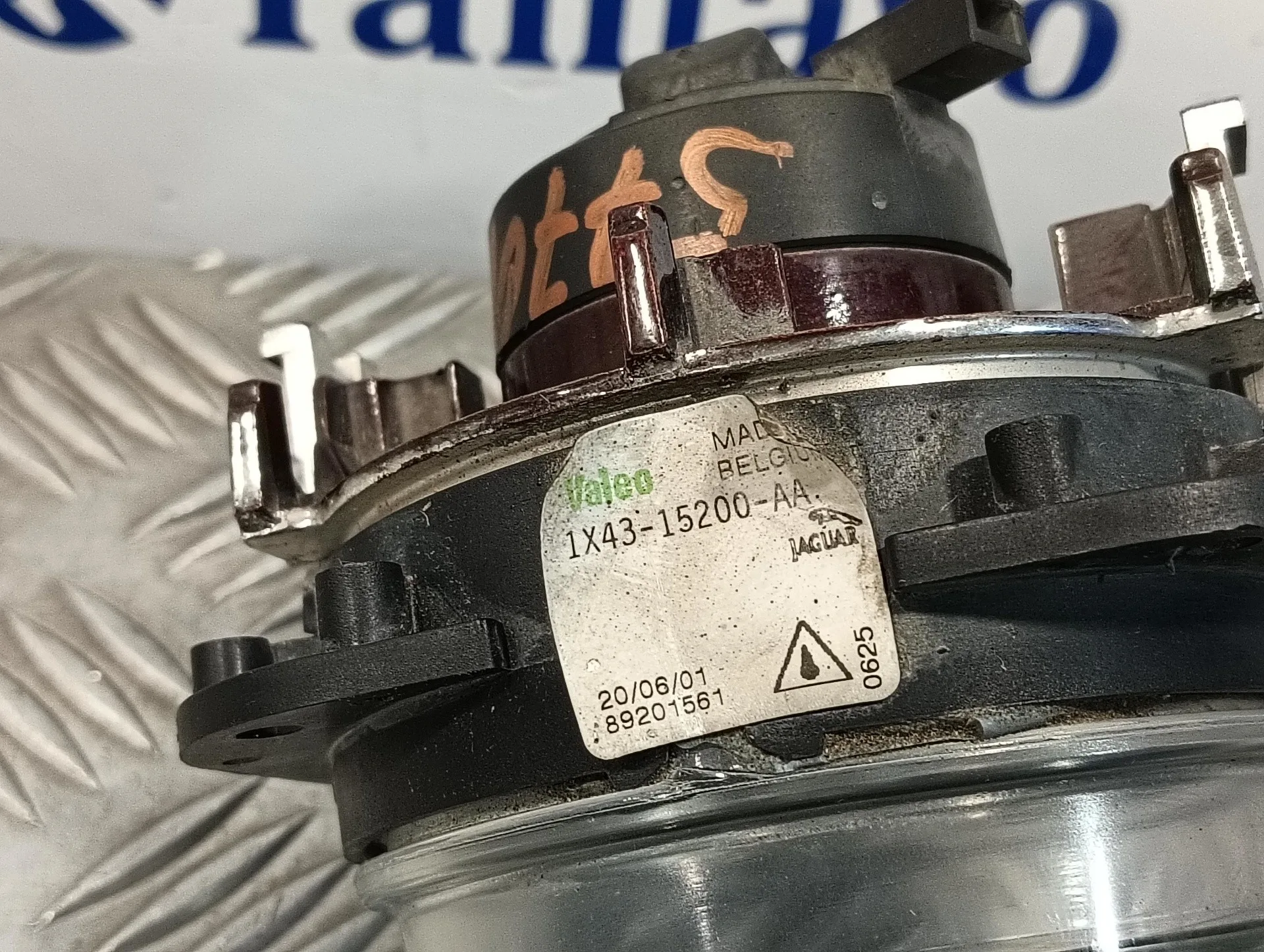 Faro Antiniebla Derecho para Jaguar X-Type