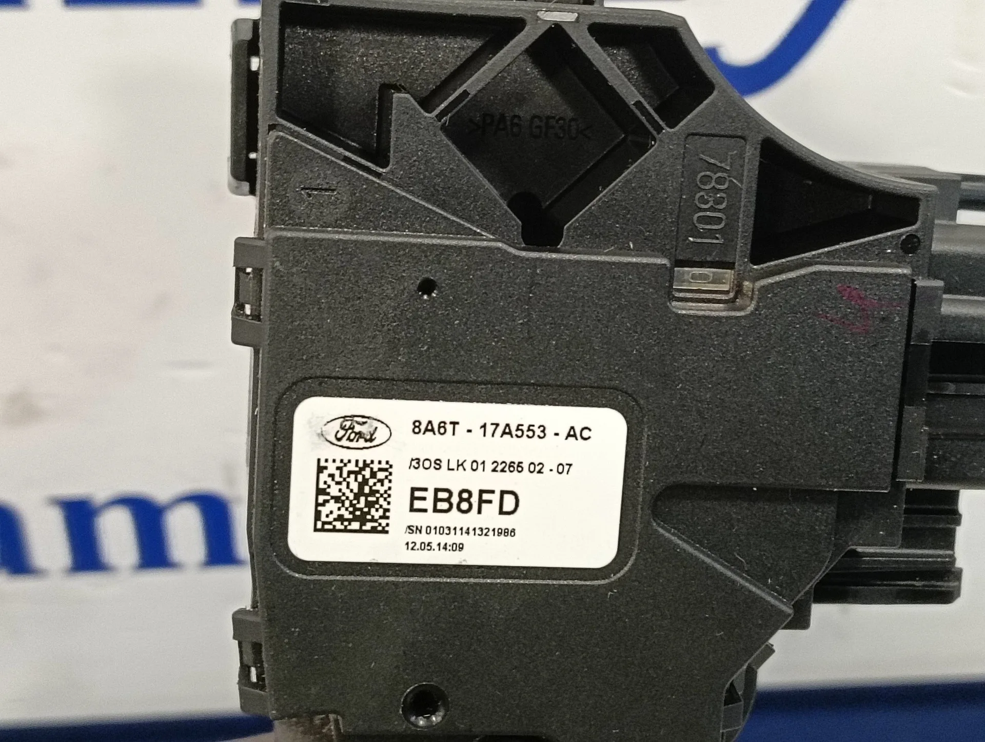 Mando Limpia para Ford Fiesta (Ccn)