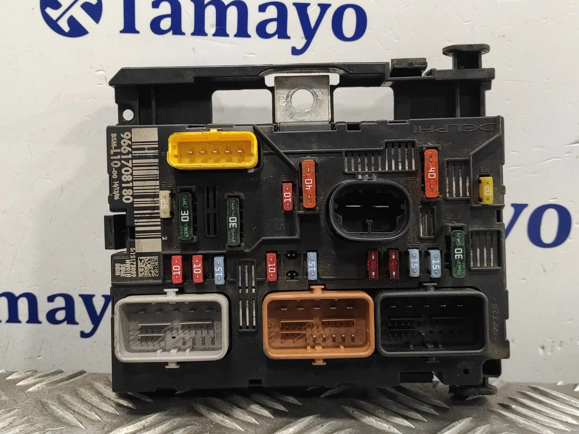 Caja Reles / Fusibles para Peugeot 207 Cc