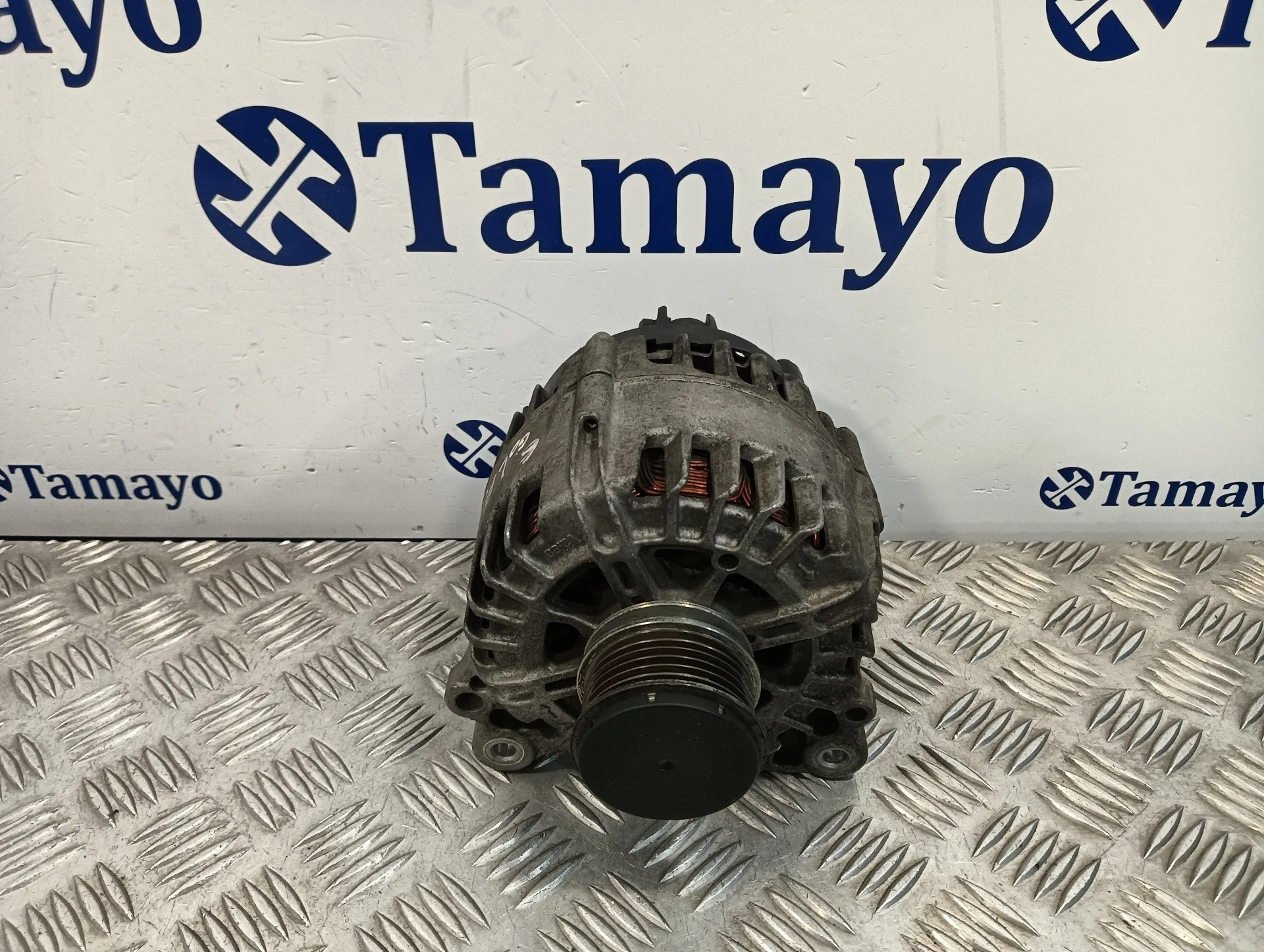 Alternador para Volkswagen T5 Transporter (7E)