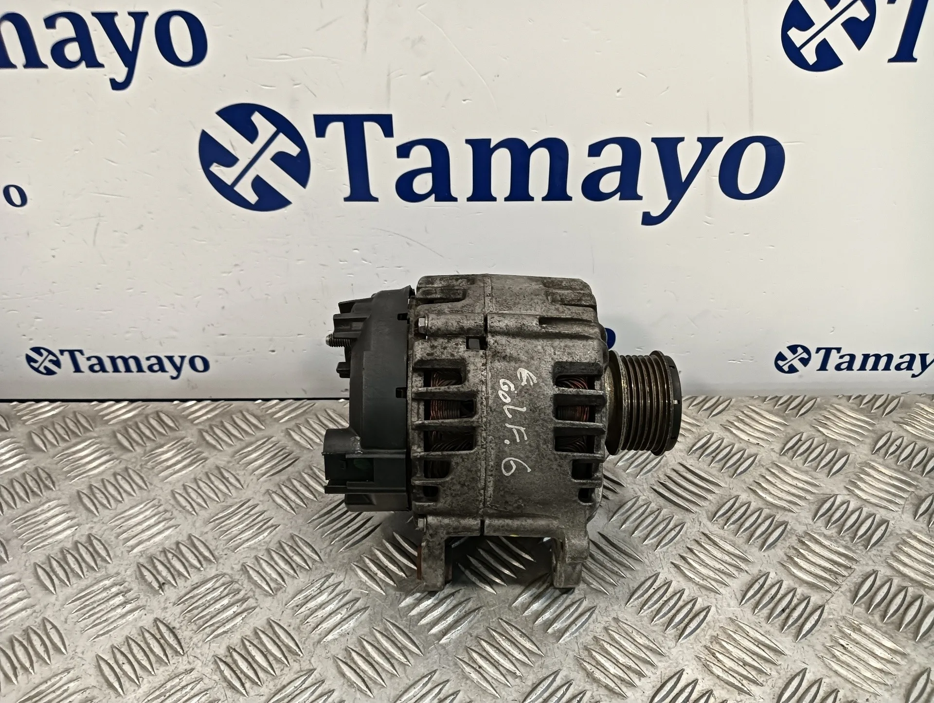 Alternador para Volkswagen T5 Transporter (7E)