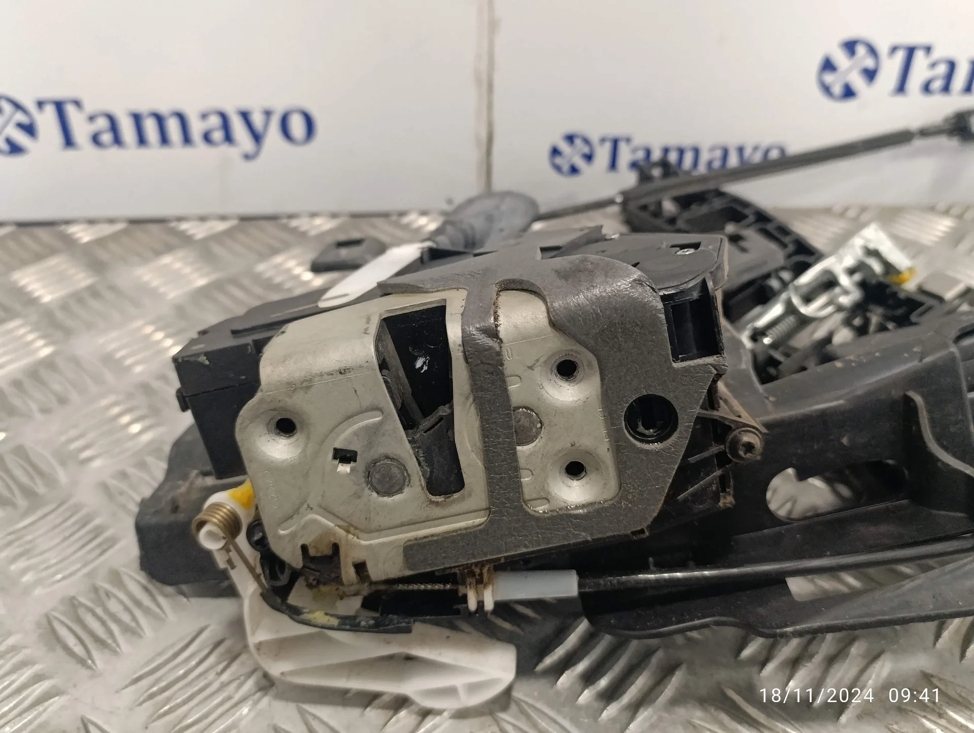 Cerradura Puerta Delantera Derecha para Ford Fiesta (Ccn)