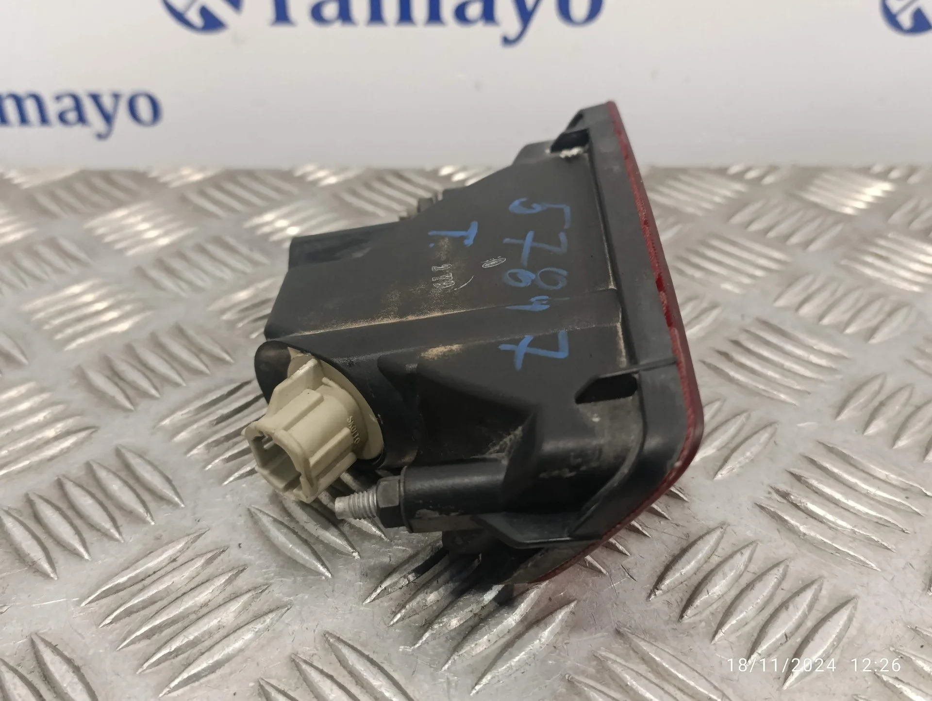 Piloto Trasero Central para Nissan Juke (F15)