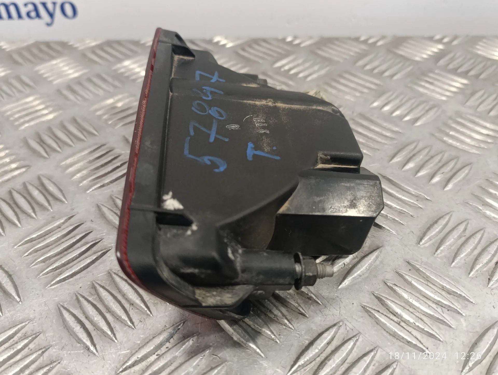 Piloto Trasero Central para Nissan Juke (F15)