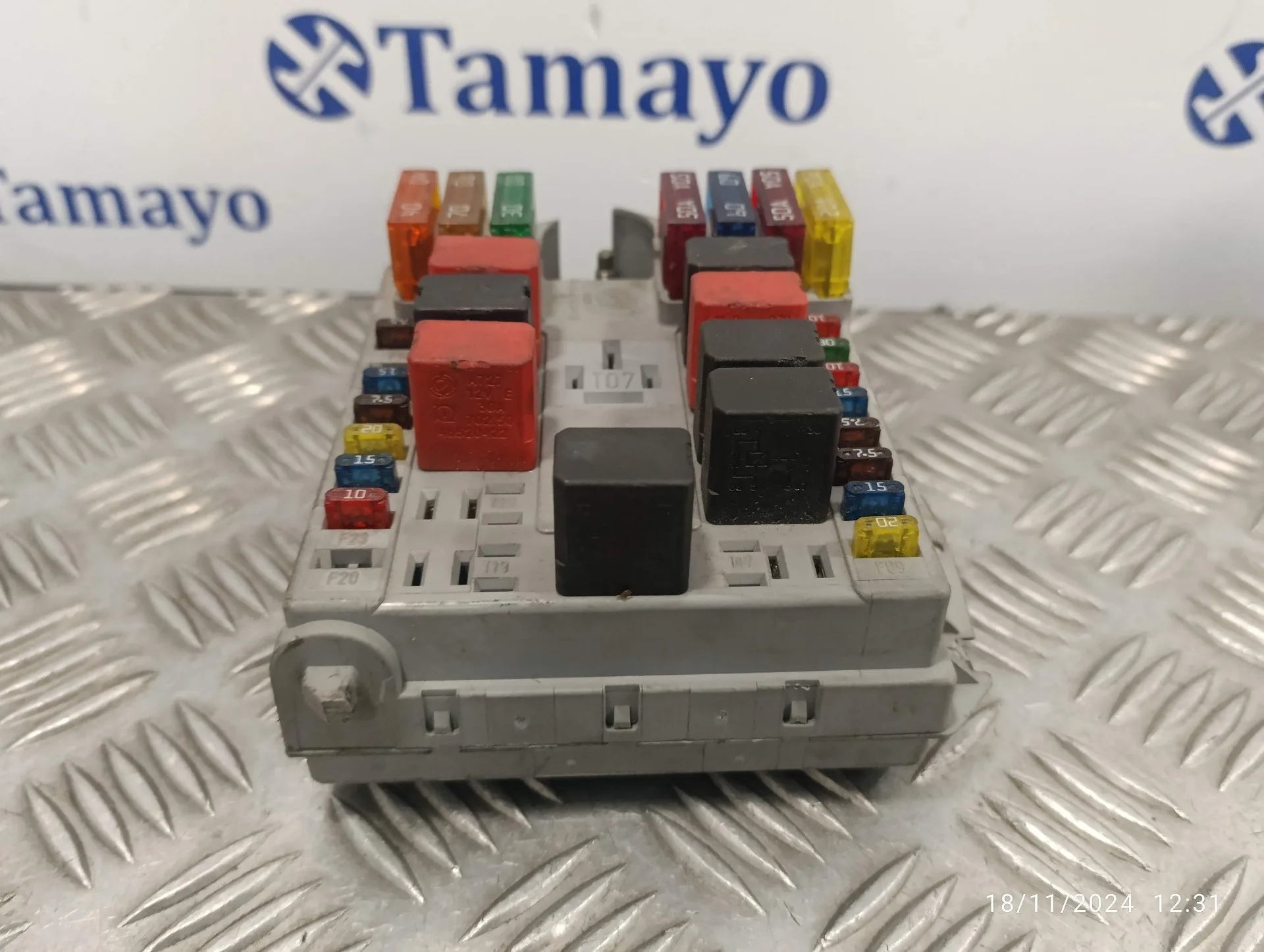 Caja Reles / Fusibles para Fiat Punto Berlina (188)