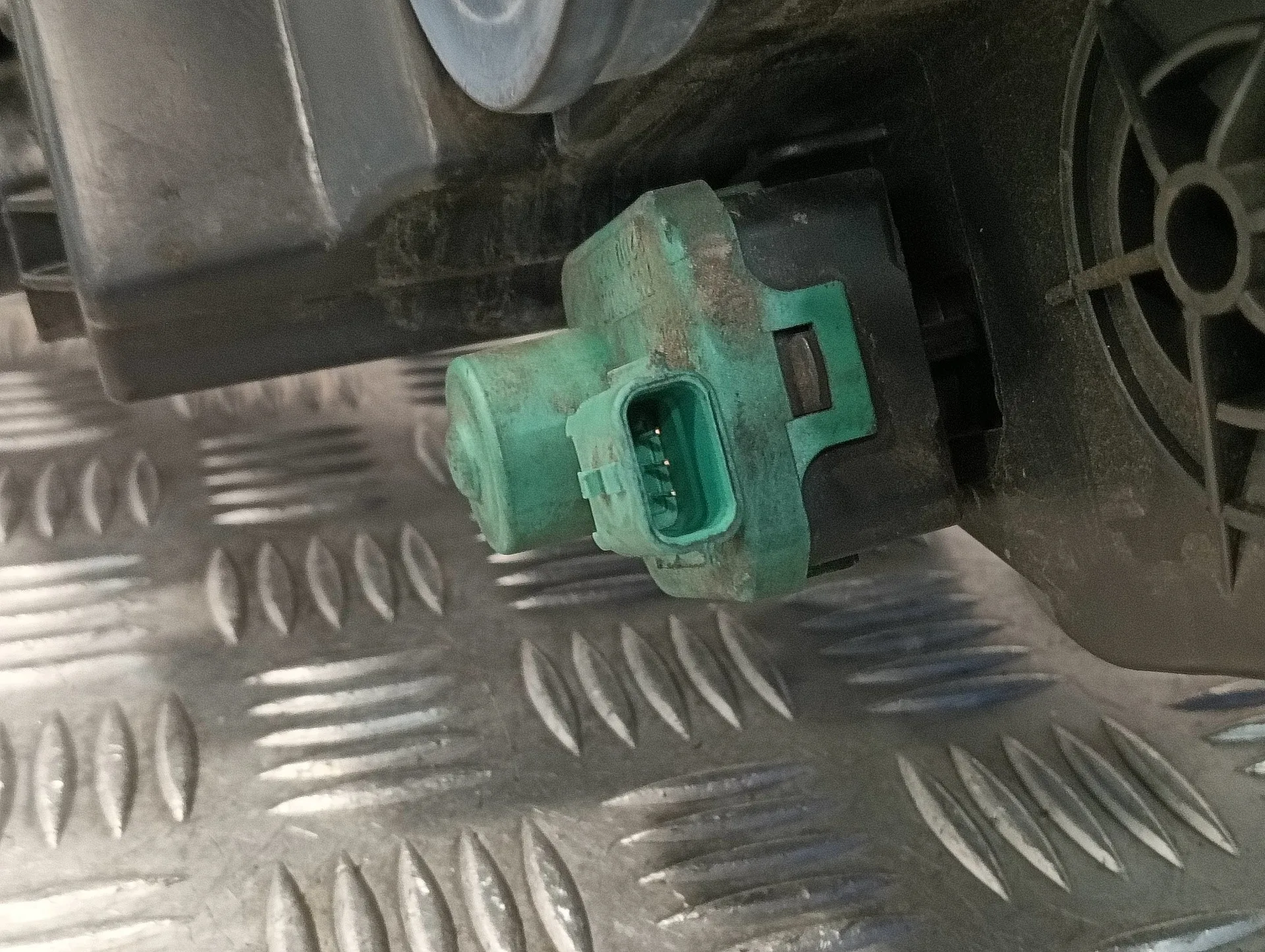 Faro Derecho para Opel Movano B Kasten/Combi