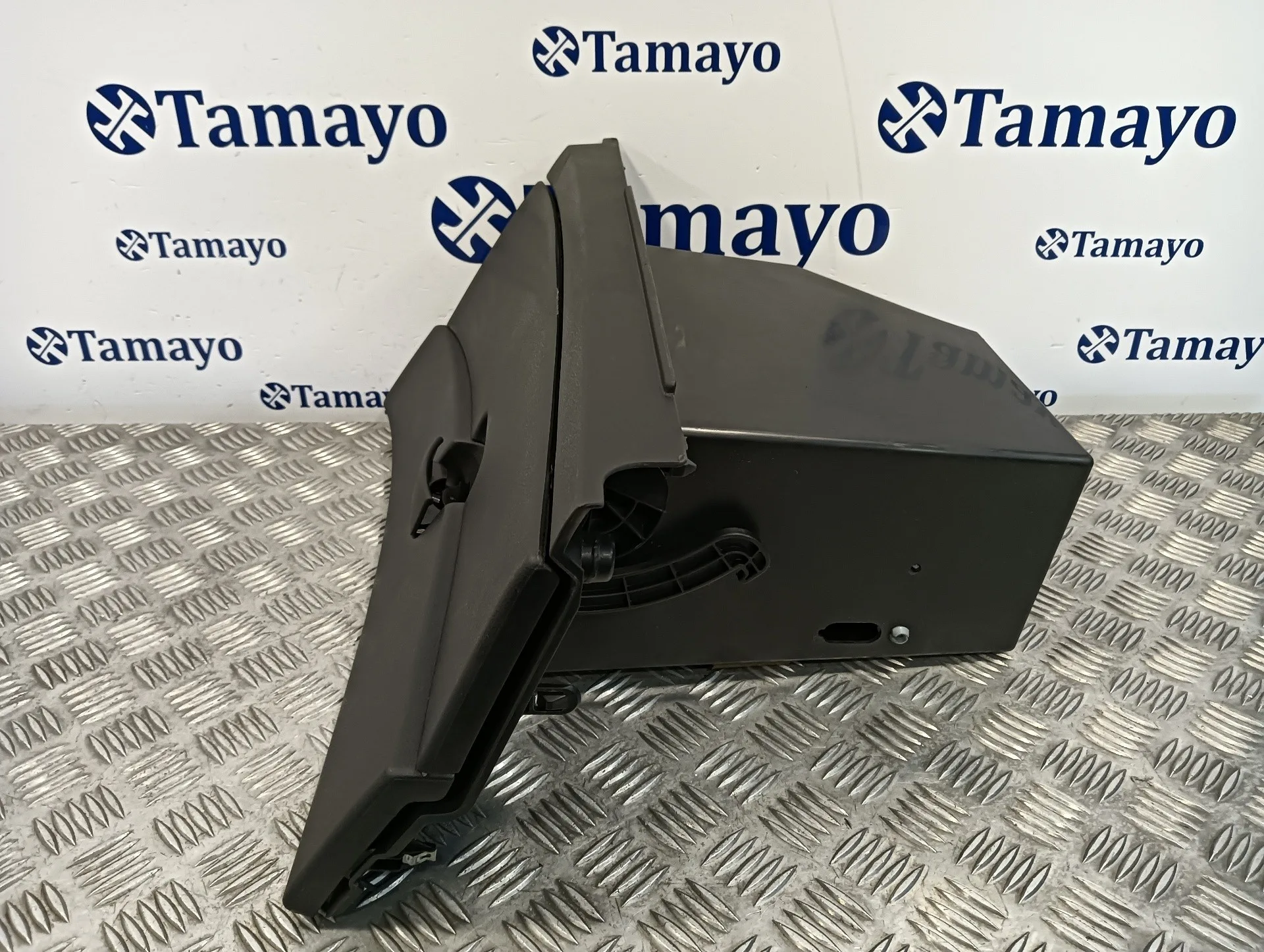 Guantera para Nissan Qashqai (J10)