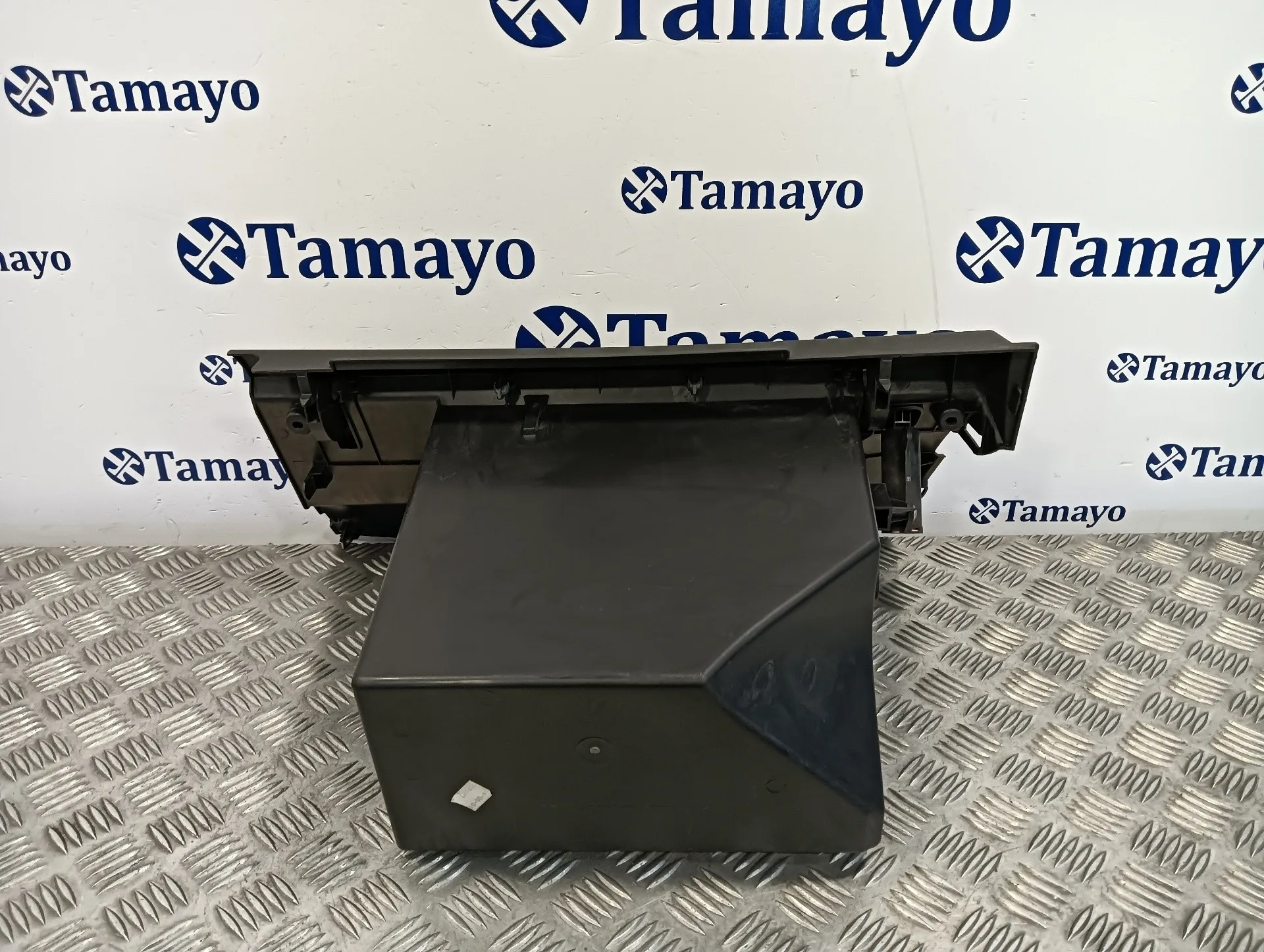 Guantera para Nissan Qashqai (J10)