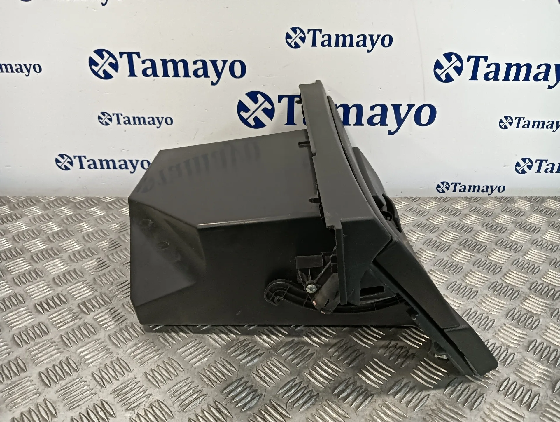Guantera para Nissan Qashqai (J10)