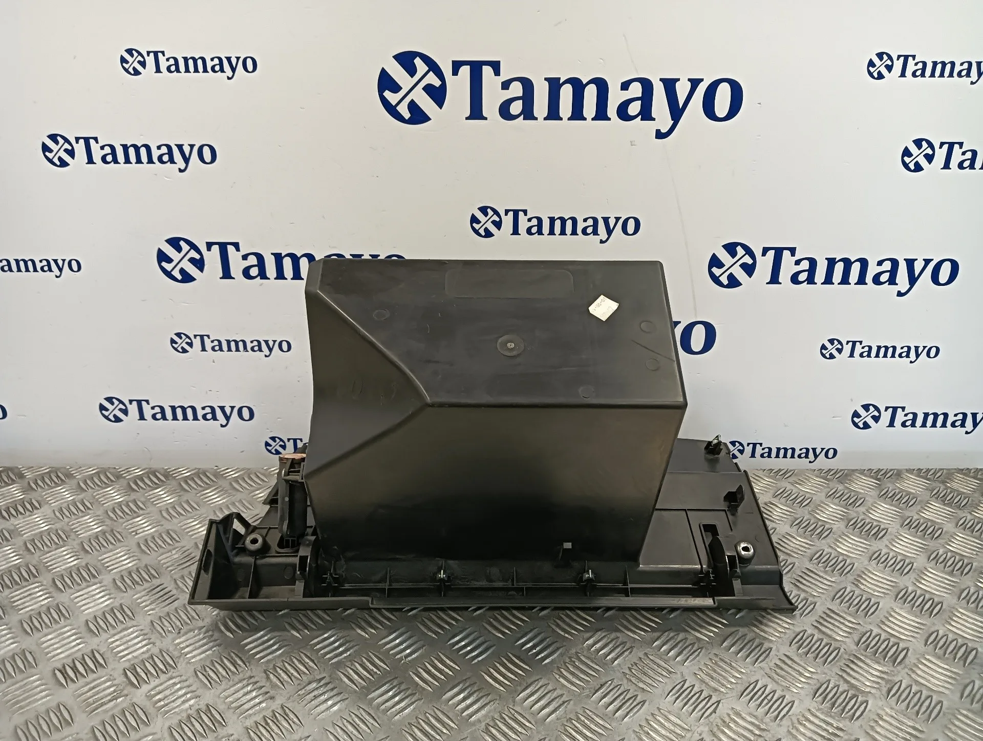Guantera para Nissan Qashqai (J10)
