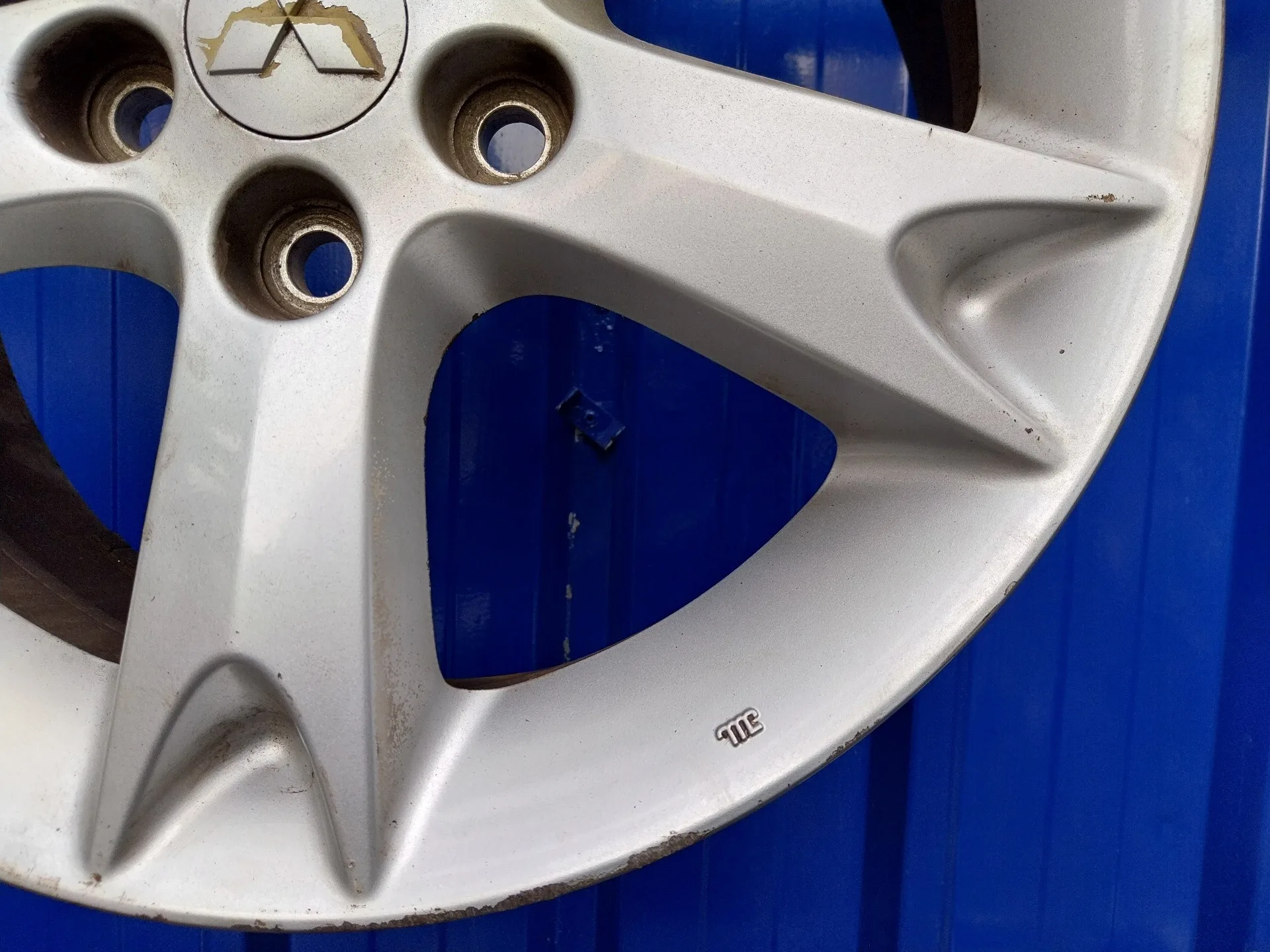 Llanta para Mitsubishi Grandis (Na0W)