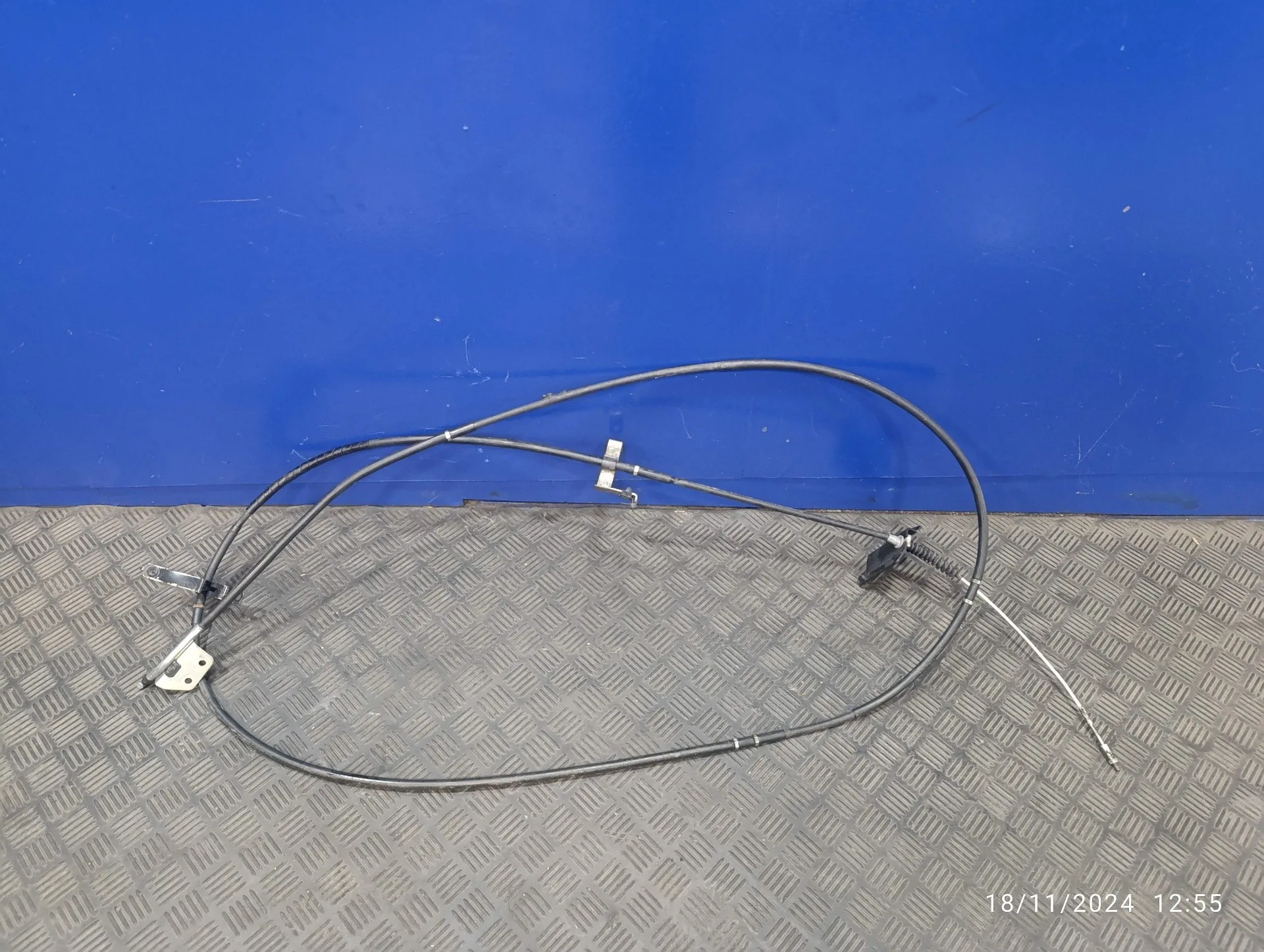 Cable De Freno para Nissan Nt400 Cabstar (01/20214->)