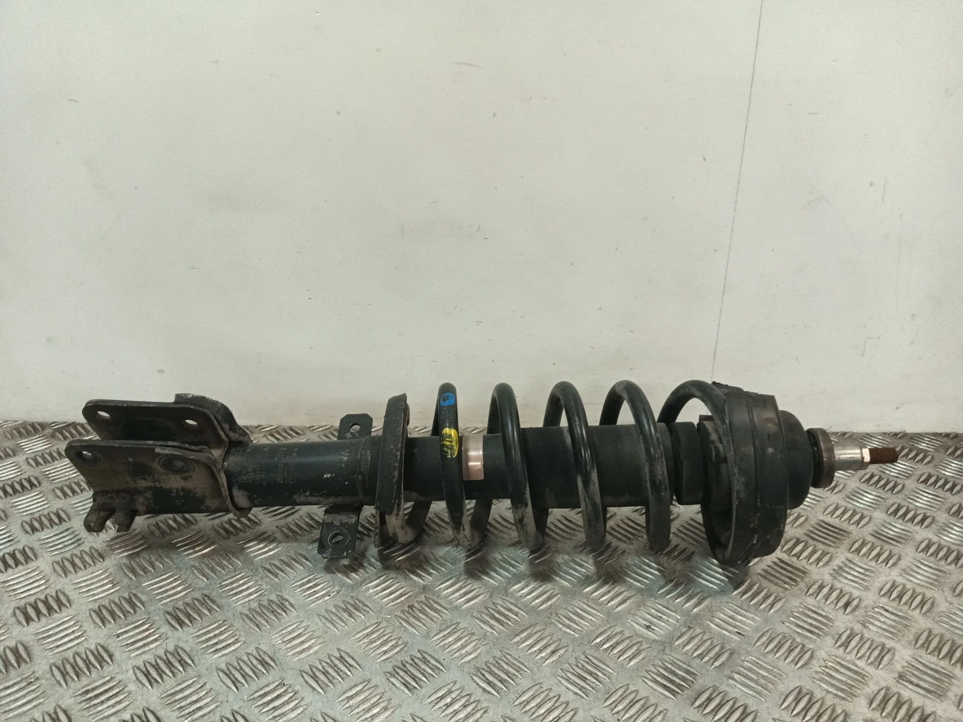 Amortiguador Delantero Izquierdo para Nissan Primastar (X..)
