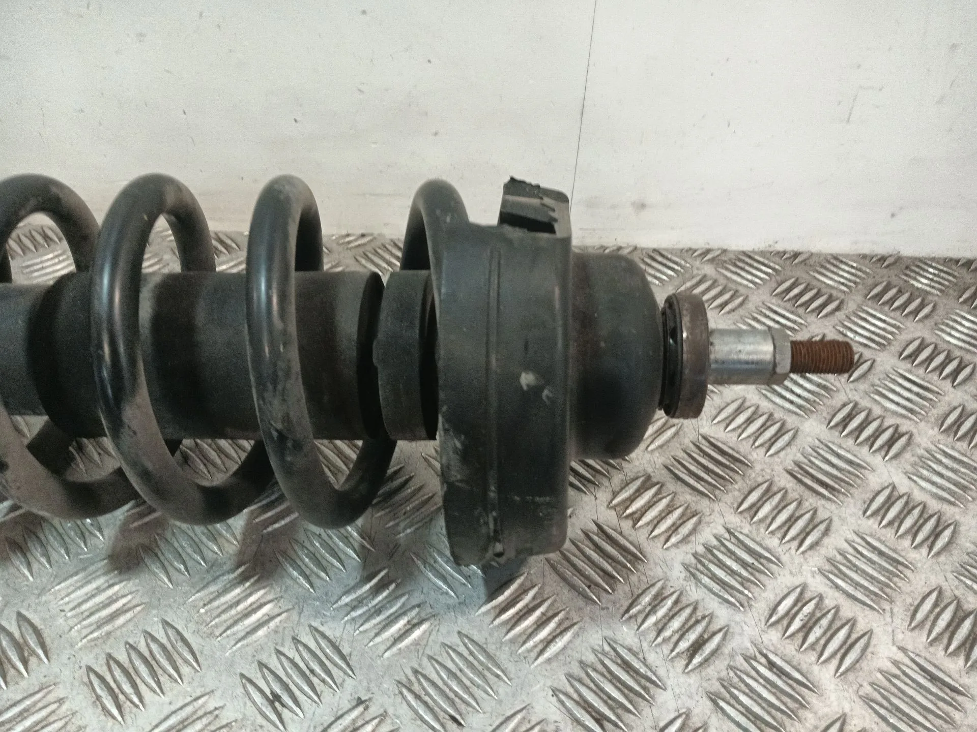 Amortiguador Delantero Izquierdo para Nissan Primastar (X..)