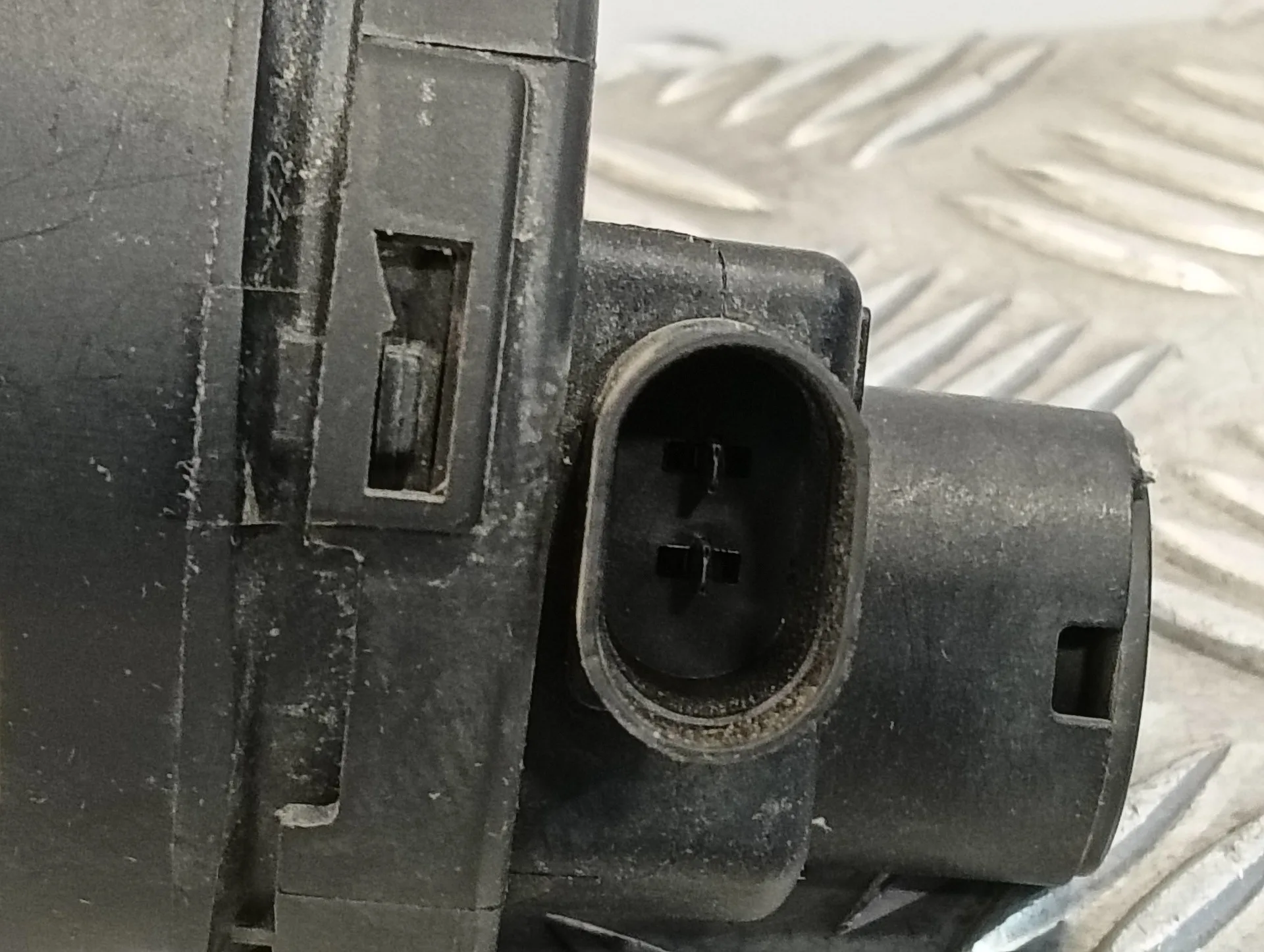 Faro Antiniebla Izquierdo para Volkswagen Passat Variant (3B6)