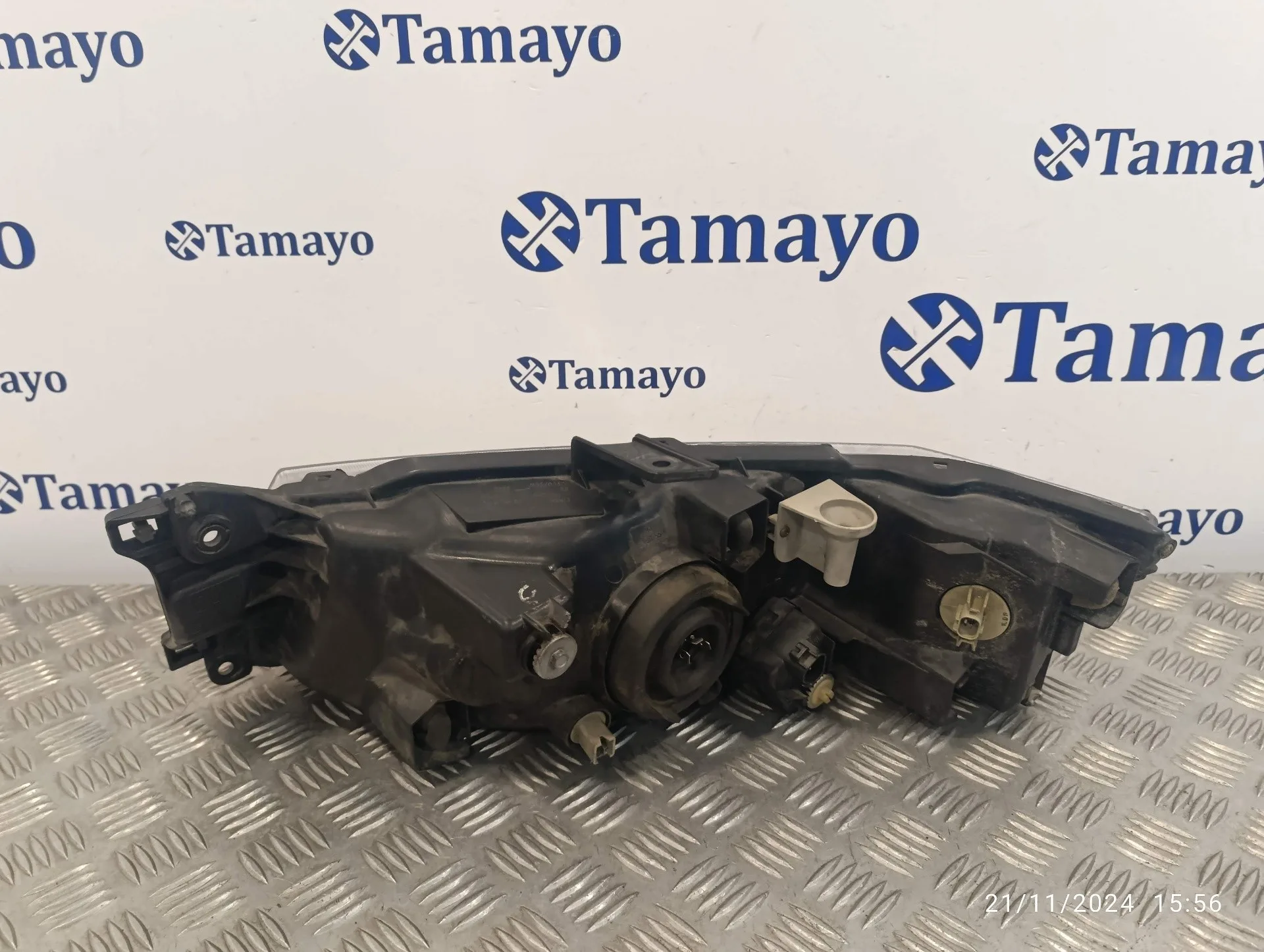 Faro Derecho para Mitsubishi Space Wagon (N80/N90)