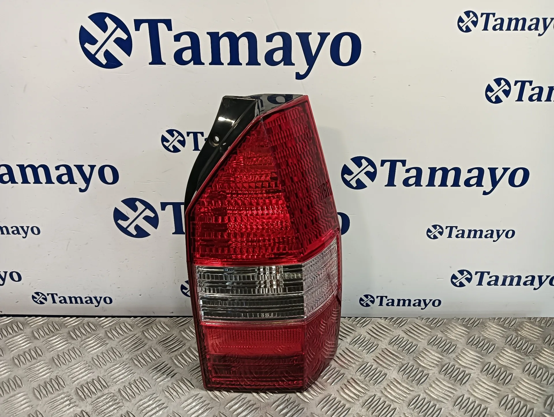 Piloto Trasero Derecho para Mitsubishi Space Wagon (N80/N90)