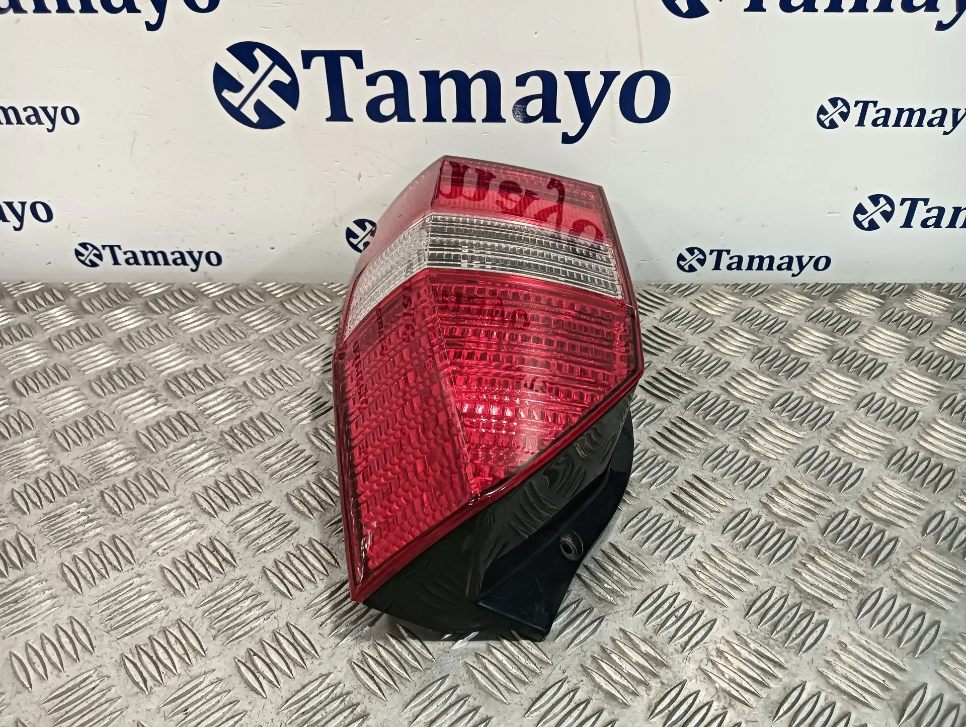 Piloto Trasero Derecho para Mitsubishi Space Wagon (N80/N90)