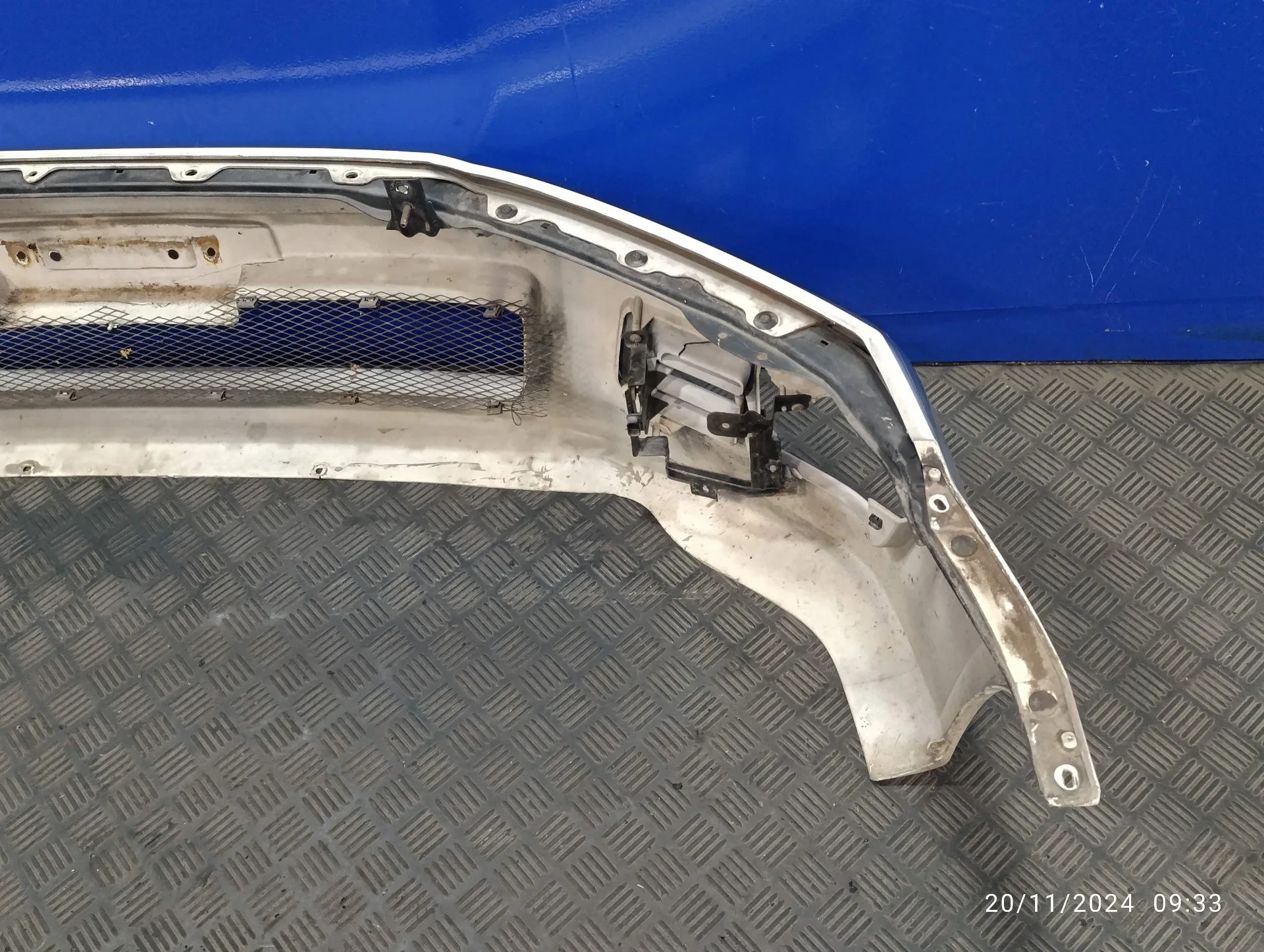 Paragolpes Delantero para Mitsubishi Space Wagon (N80/N90)
