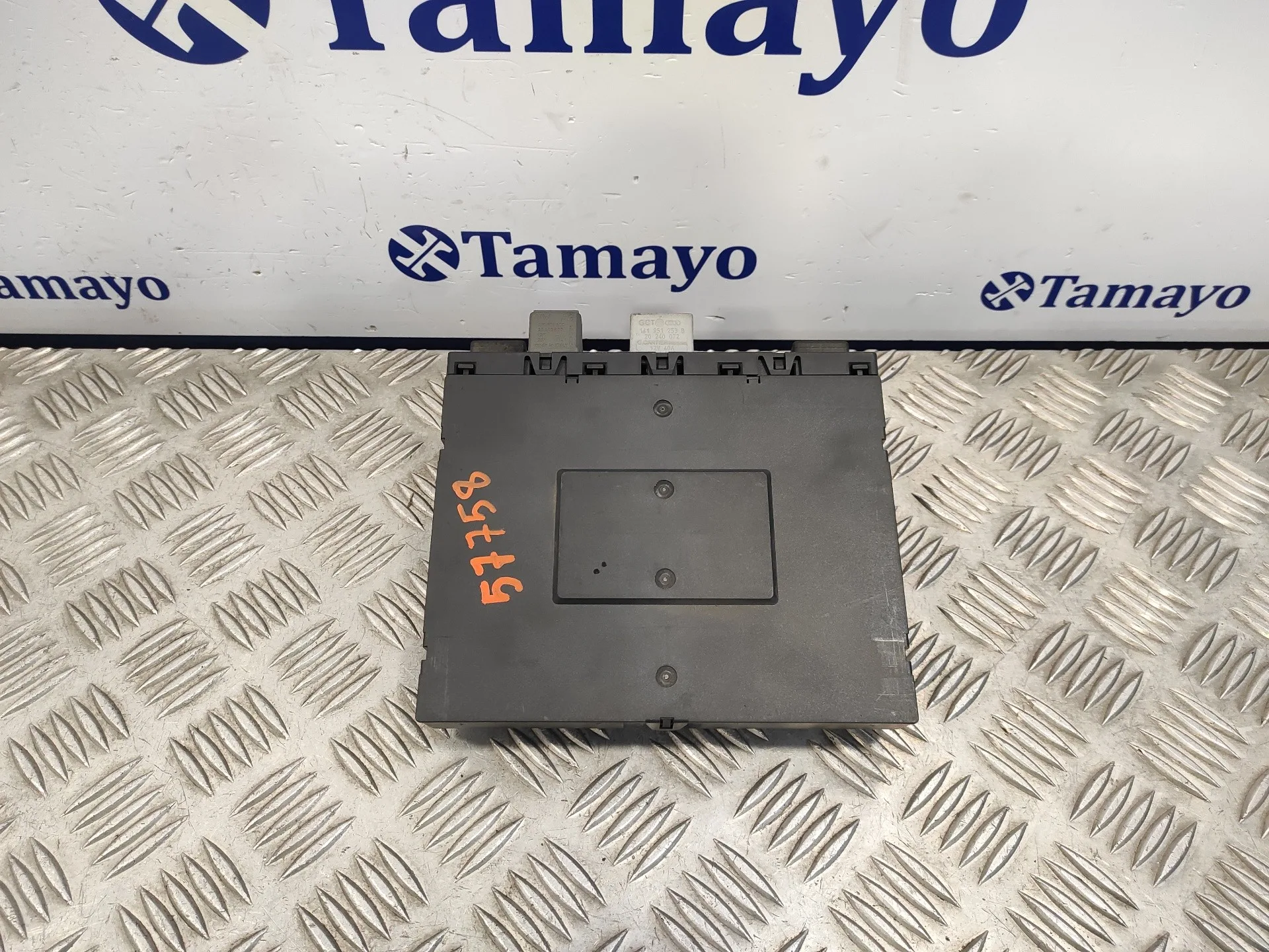 Caja Reles / Fusibles para Volkswagen Golf V Berlina (1K1)