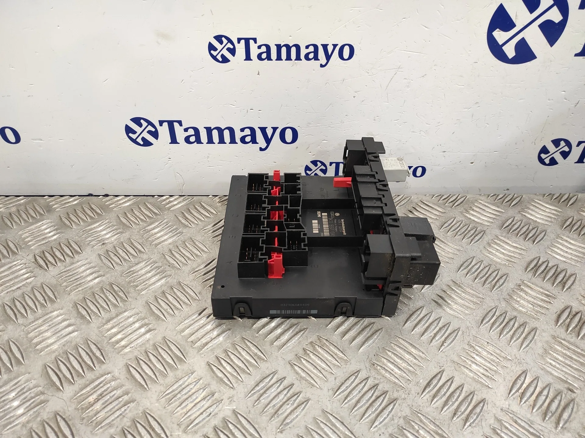 Caja Reles / Fusibles para Volkswagen Golf V Berlina (1K1)