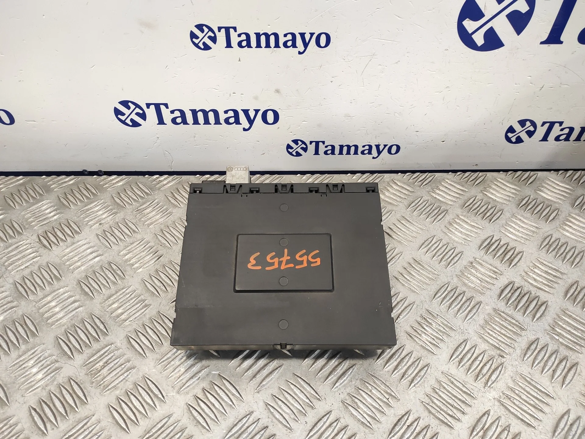 Caja Reles / Fusibles para Volkswagen Golf V Berlina (1K1)