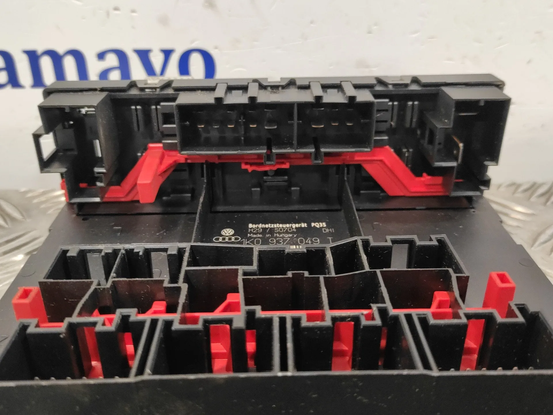 Caja Reles / Fusibles para Volkswagen Golf V Berlina (1K1)