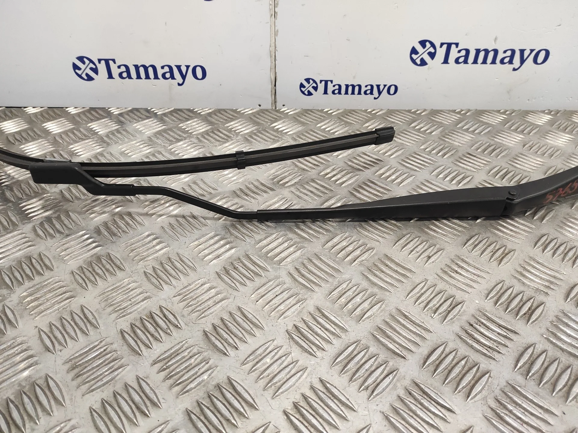 Brazo Limpia Delantero Izquierdo para Renault Clio V