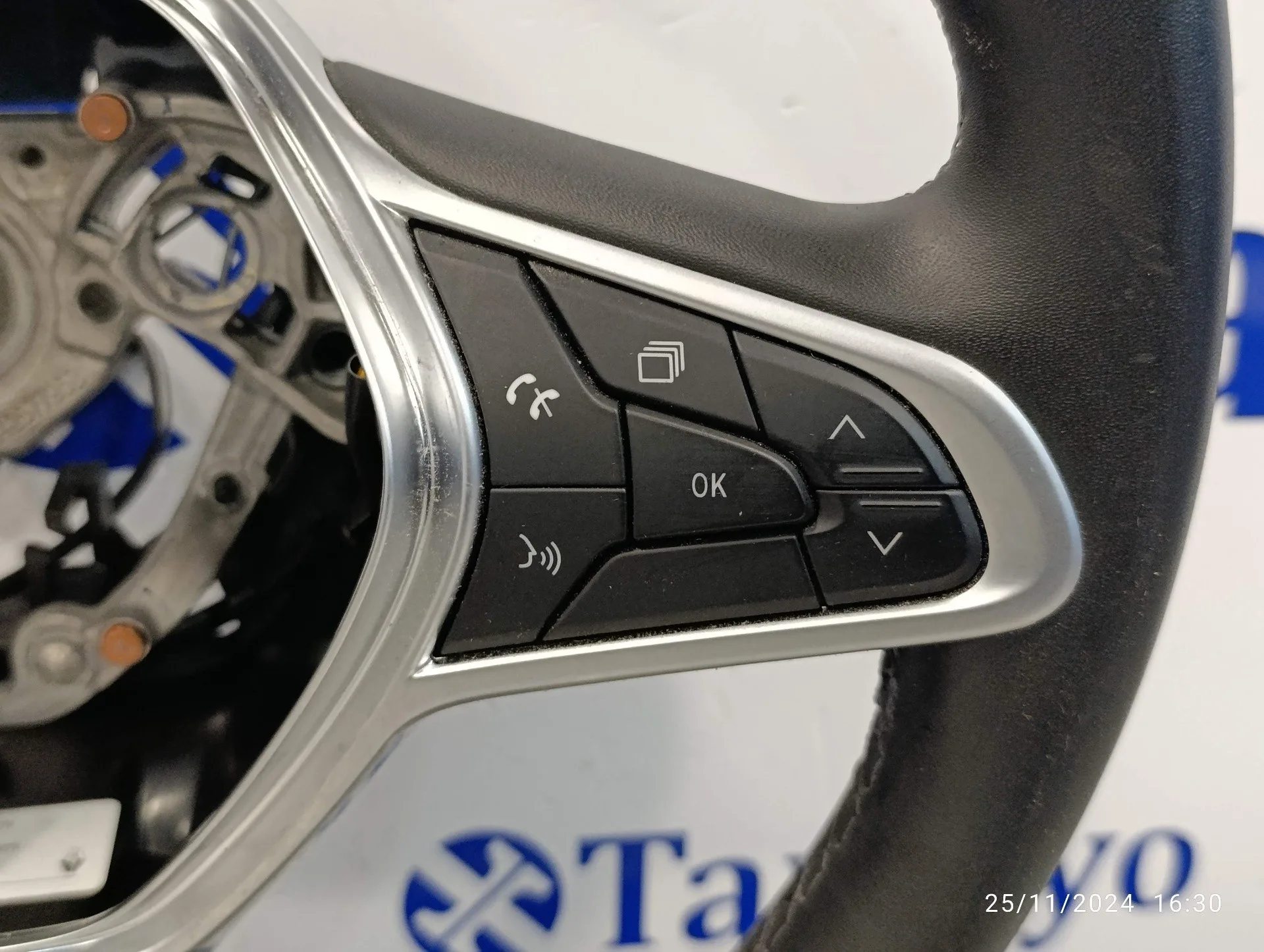 Volante para Renault Clio V