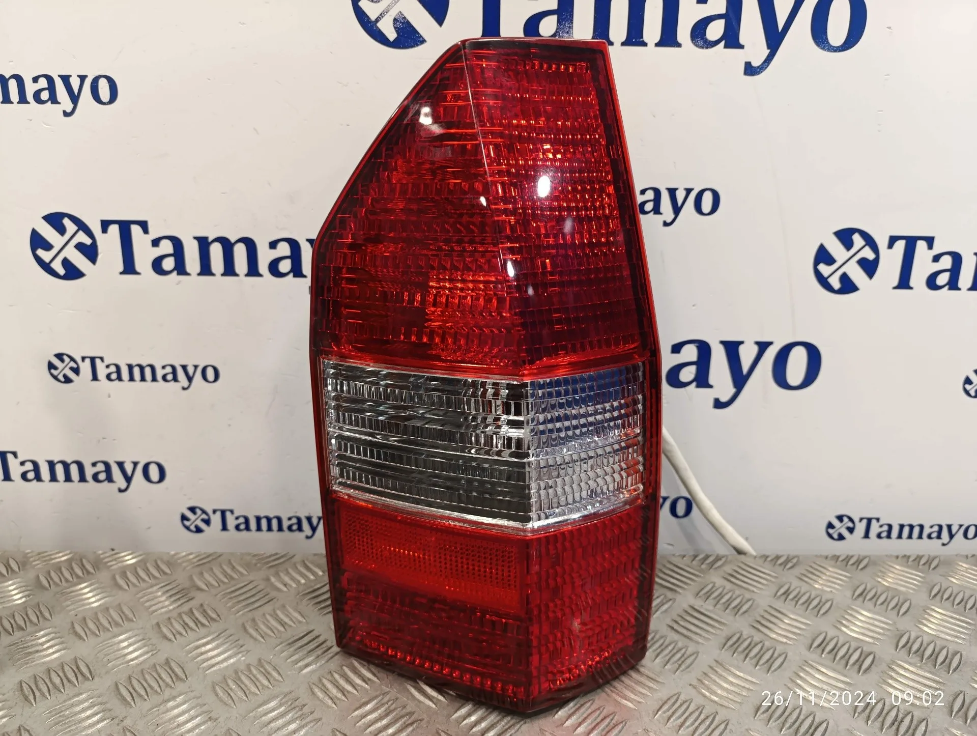 Piloto Trasero Derecho para Mitsubishi Space Wagon (N80/N90)
