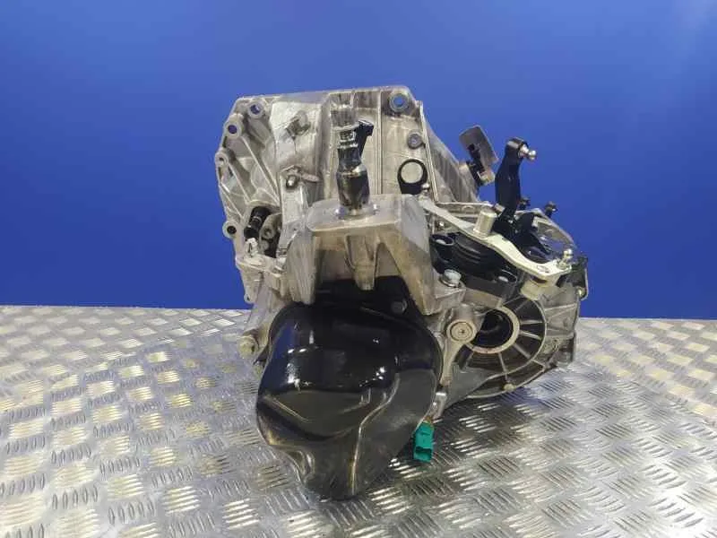 Caja Cambios para Nissan Micra V (K14)