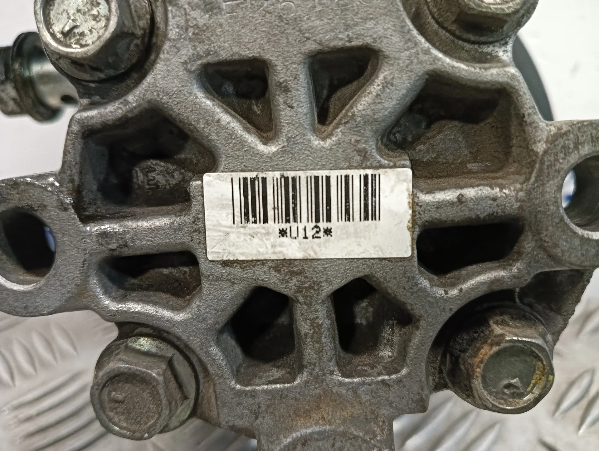 Bomba Direccion para Toyota Avensis Berlina (T25)