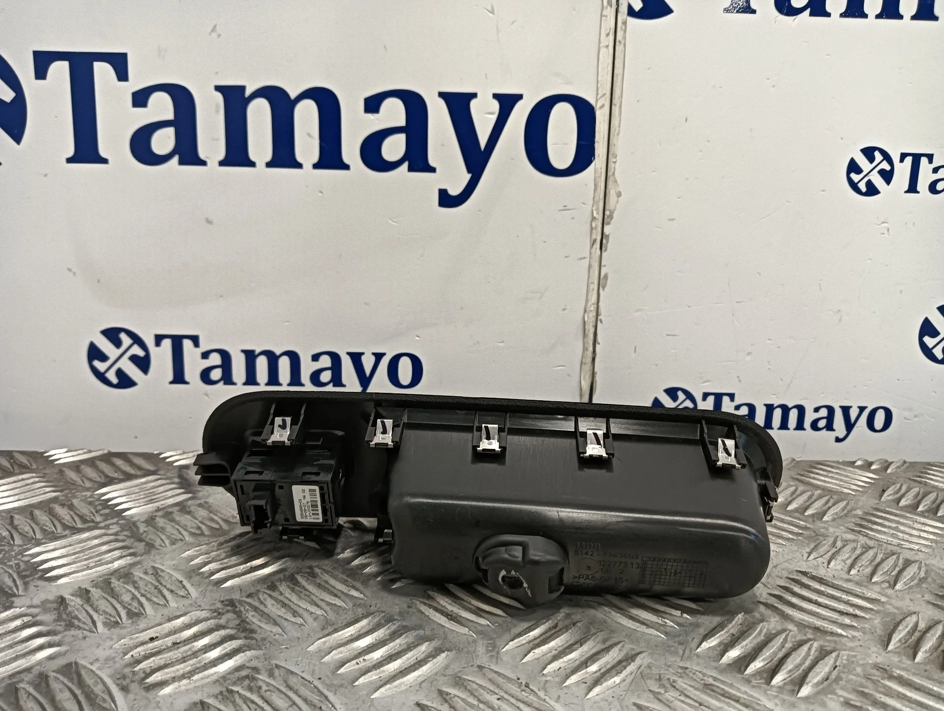 Mando Elevalunas Trasero Derecho para Mini Countryman (F60)