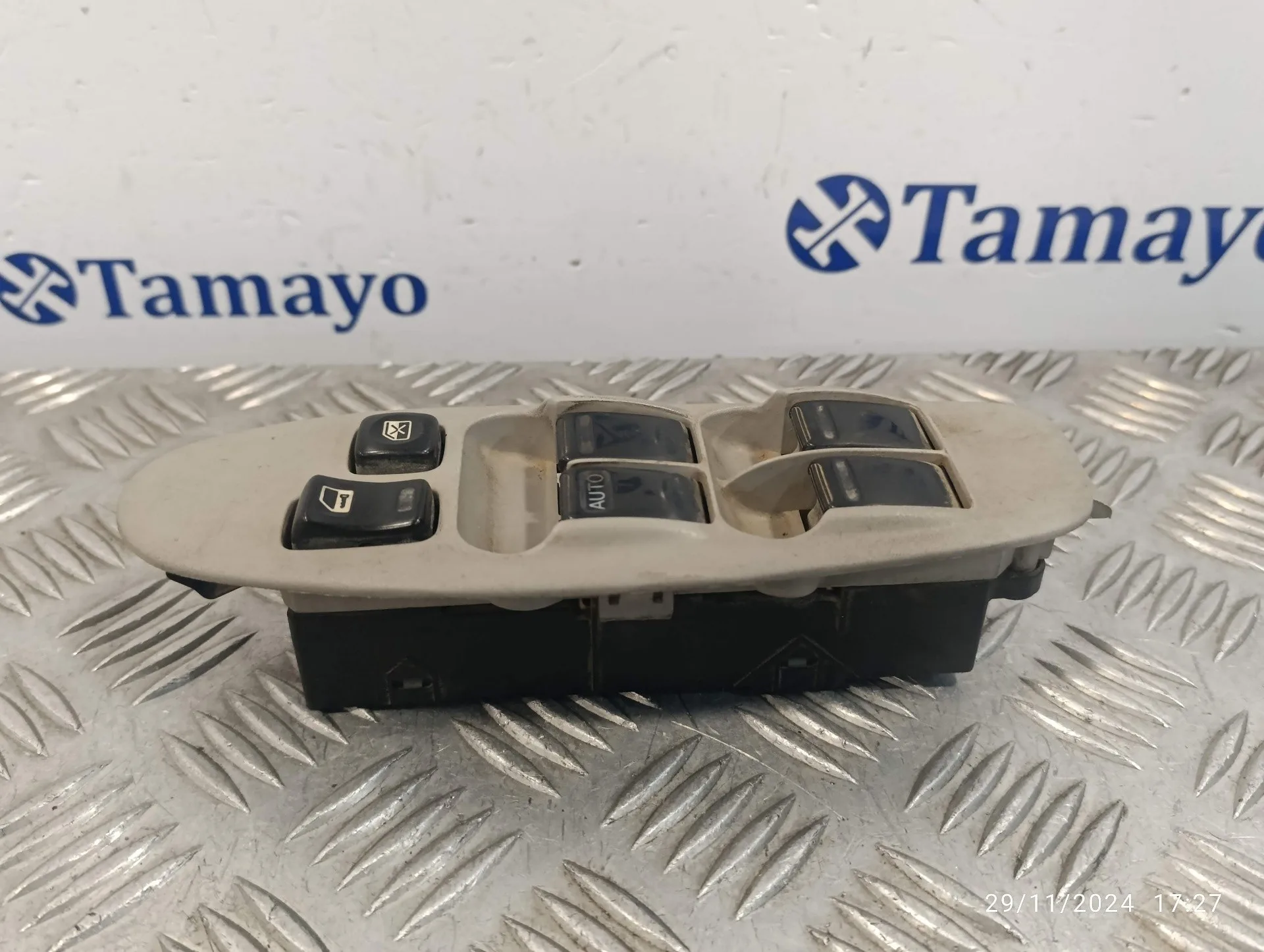 Mando Elevalunas Delantero Izquierdo para Nissan Almera Tino (V10M)