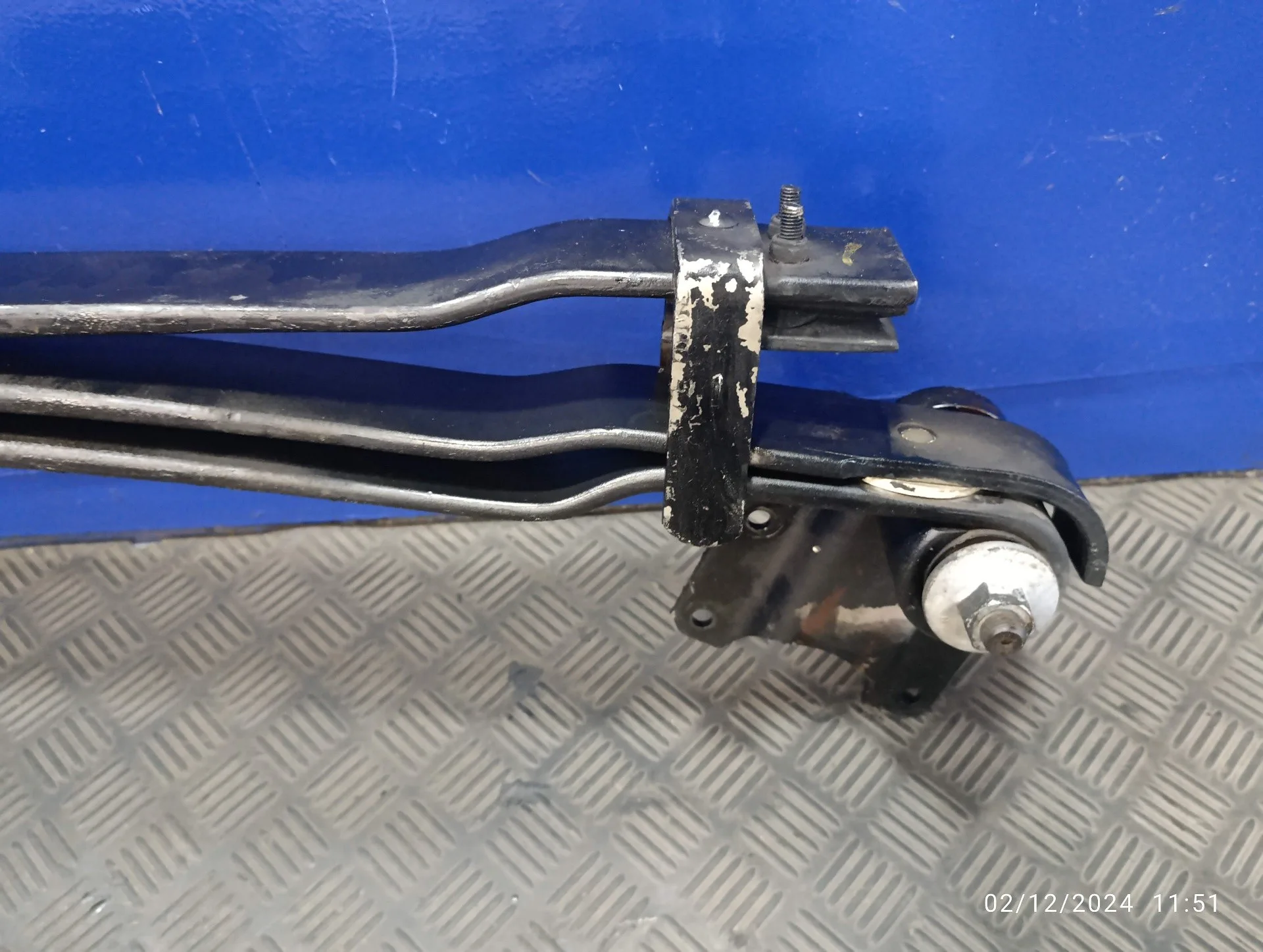 Ballesta Trasera para Nissan Cabstar ->09.06