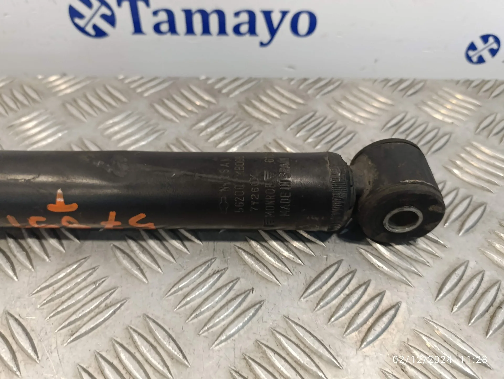 Amortiguador Trasero Izquierdo para Nissan Cabstar ->09.06