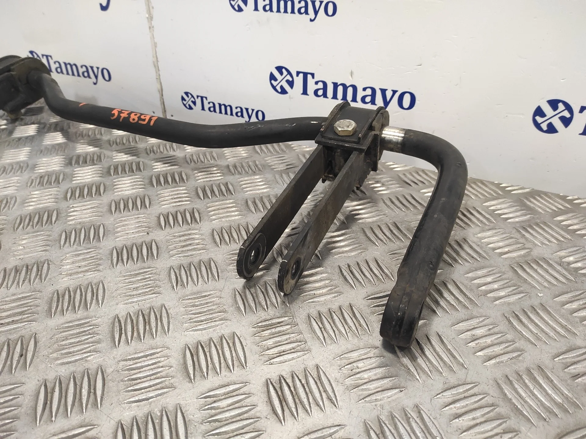 Barra Estabilizadora Trasera para Nissan Cabstar ->09.06