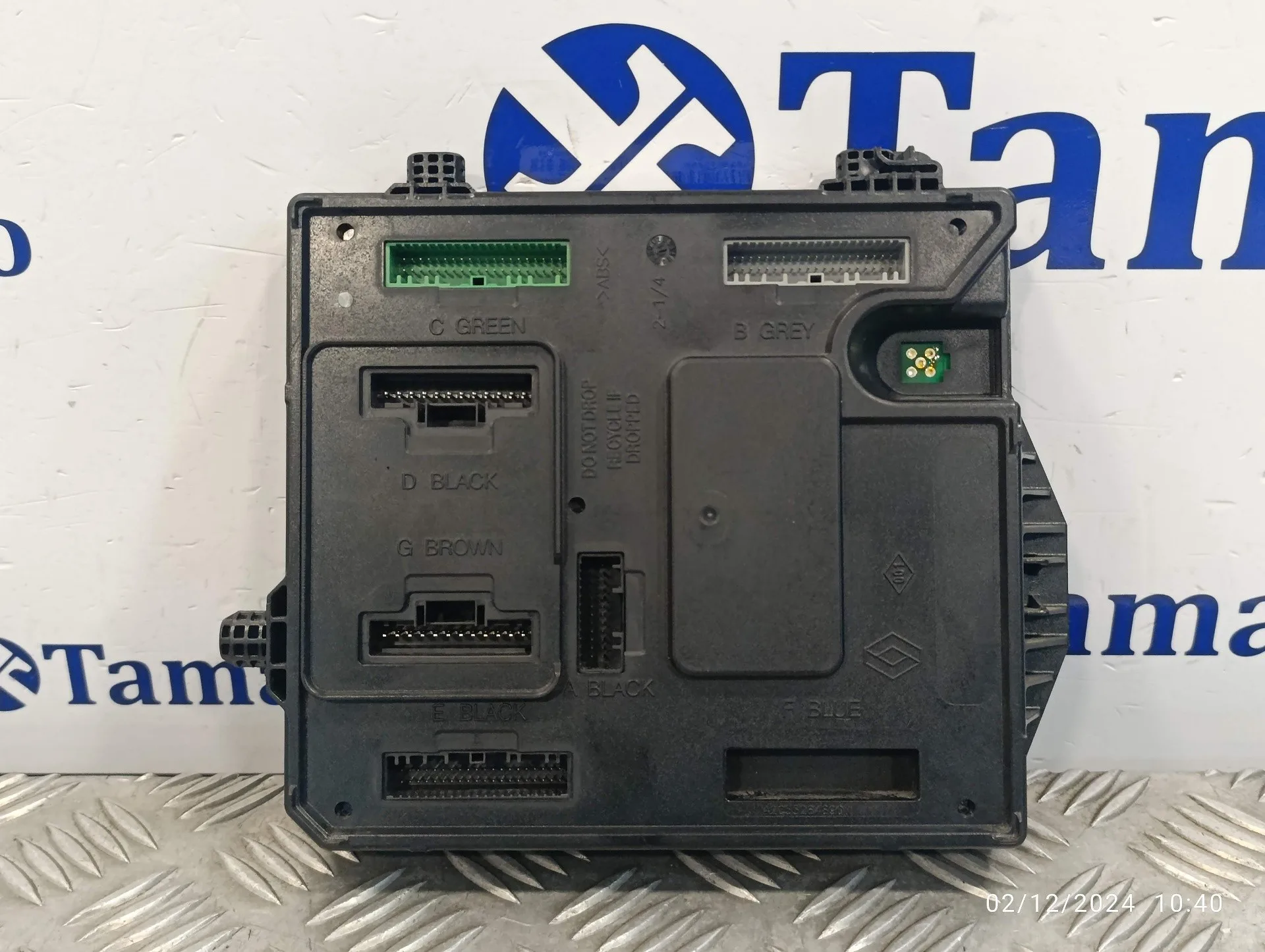 Caja Reles / Fusibles para Renault Megane Iii Berlina 5 P