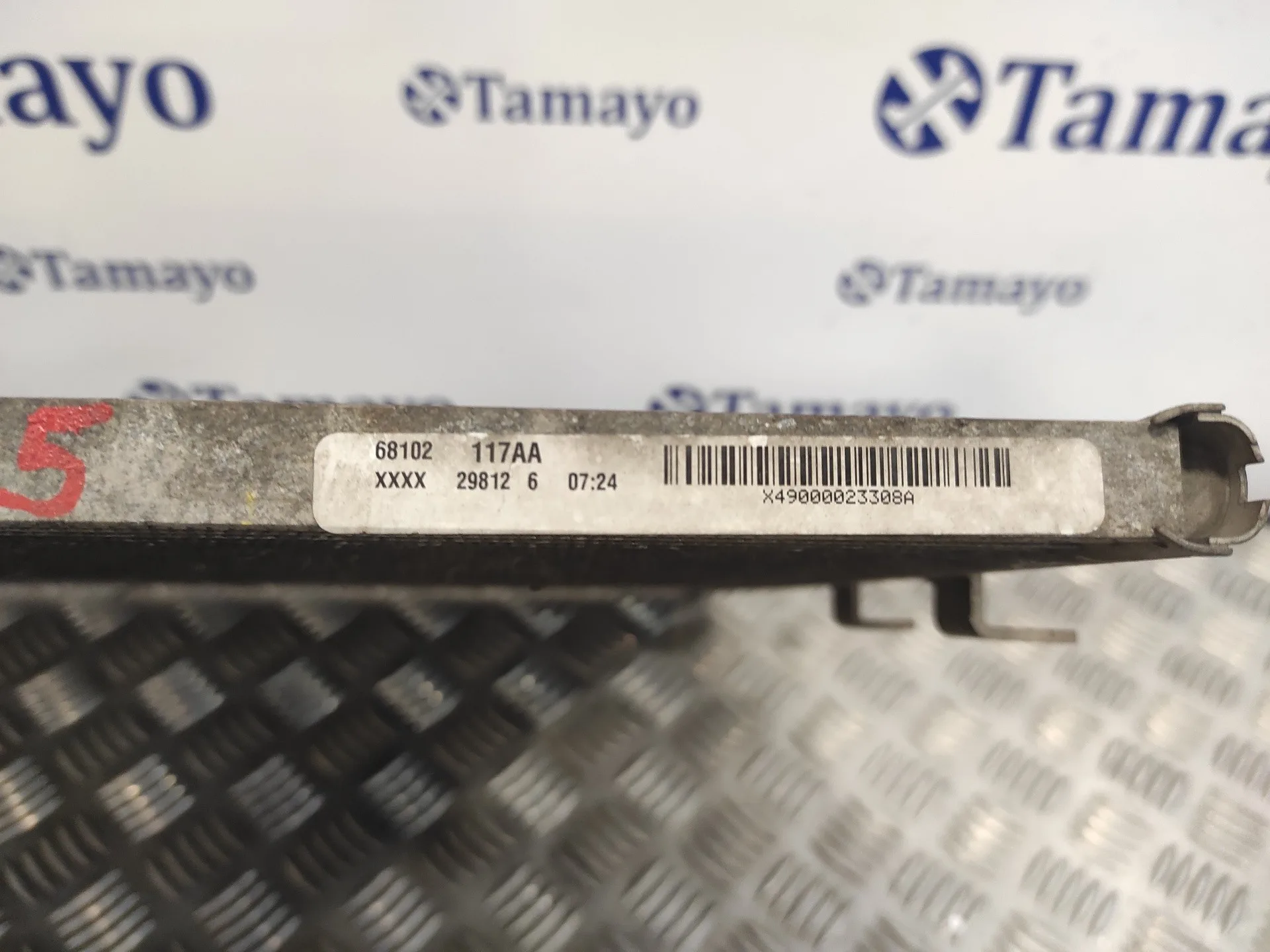 Condensador / Radiador Aire Acondicionado para Fiat Freemont (345)