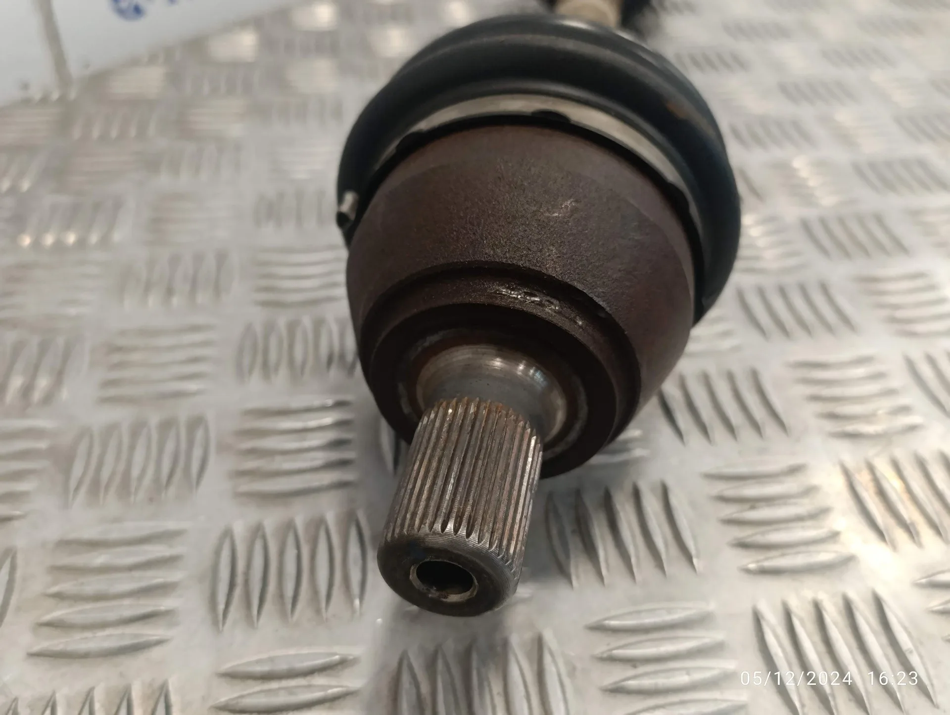 Transmision Delantera Izquierda para Ford Focus Turnier (Cb4)