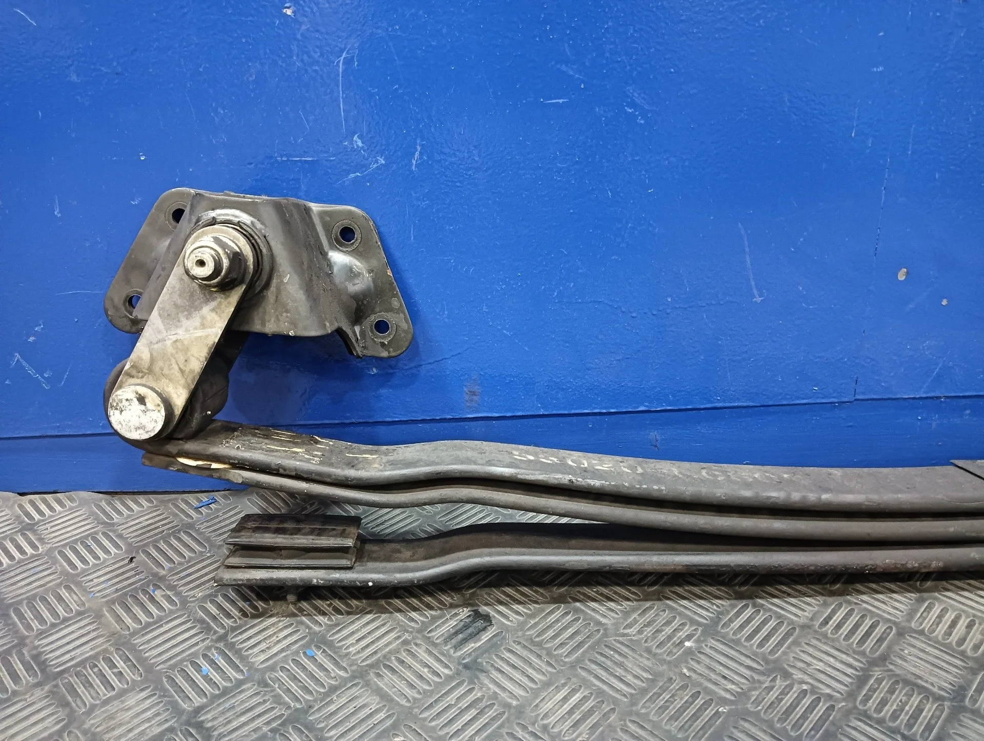 Ballesta Trasera para Nissan Nt400 Cabstar (01/20214->)