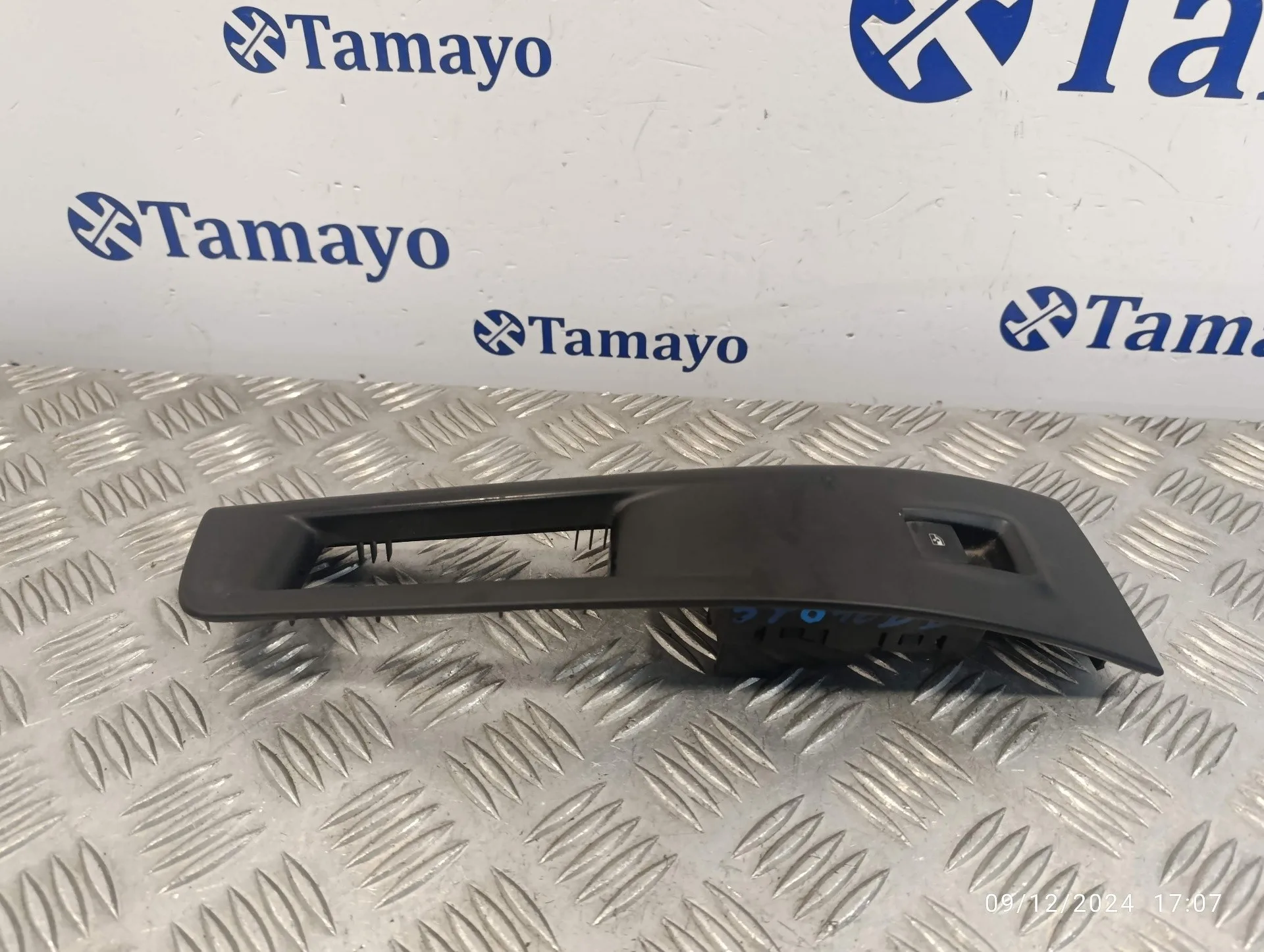Mando Elevalunas Delantero Derecho para Opel Meriva B