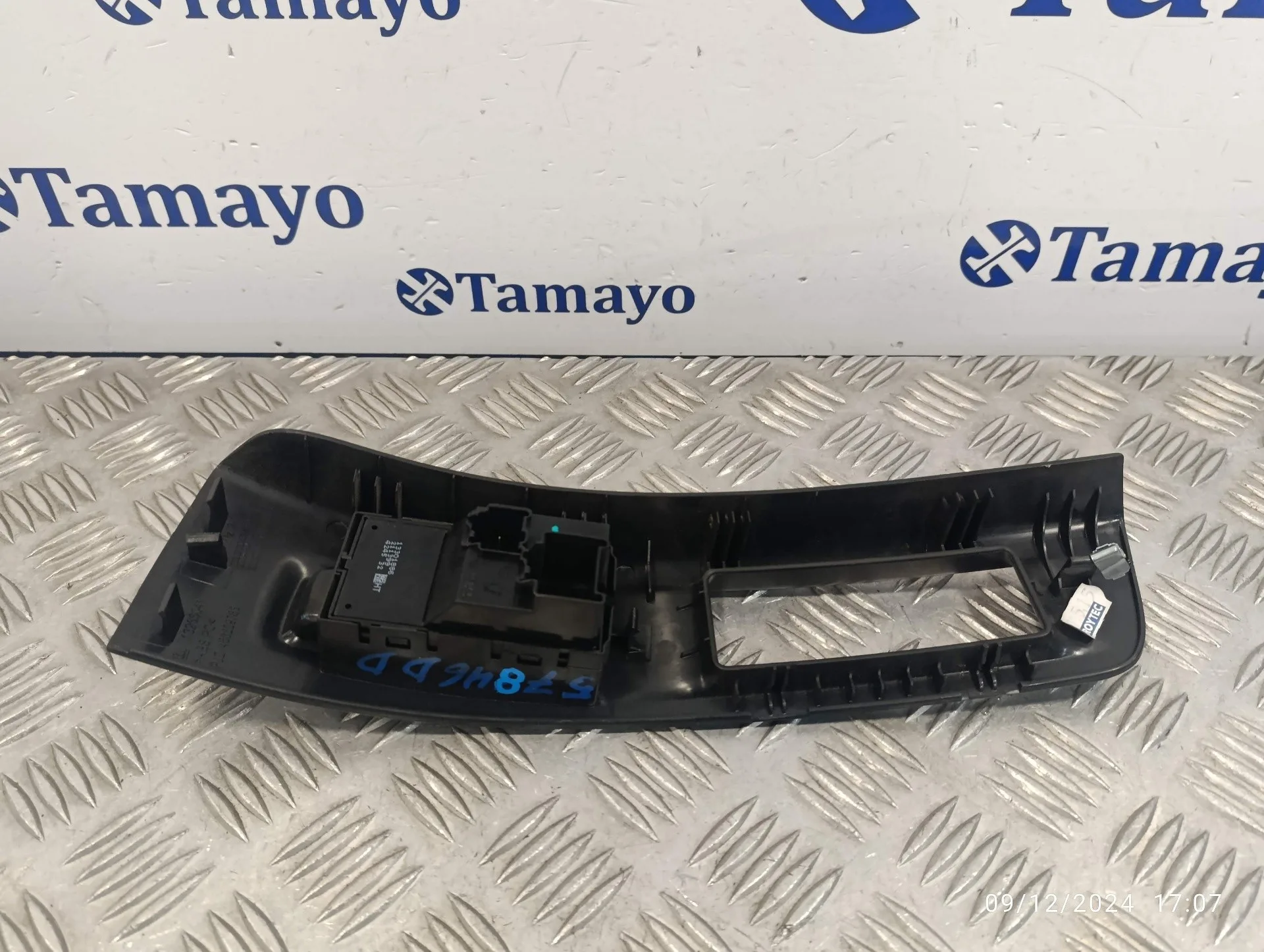 Mando Elevalunas Delantero Derecho para Opel Meriva B