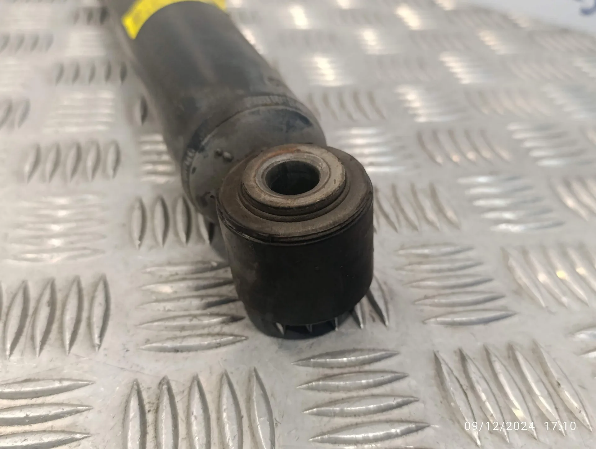 Amortiguador Trasero para Opel Movano B Kasten/Combi