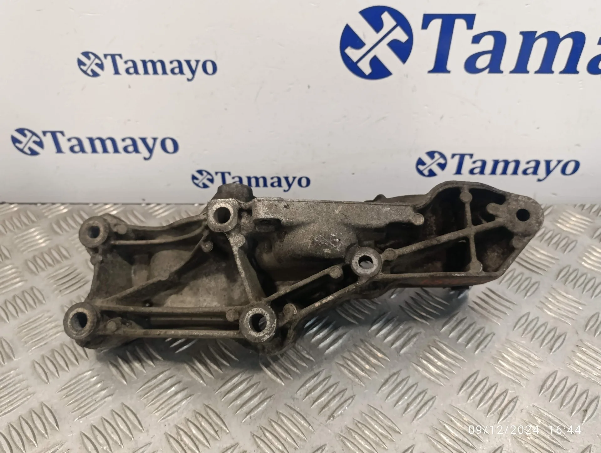 Soporte Alternador para Opel Vivaro Furgon/Combi (07.2006 =>)