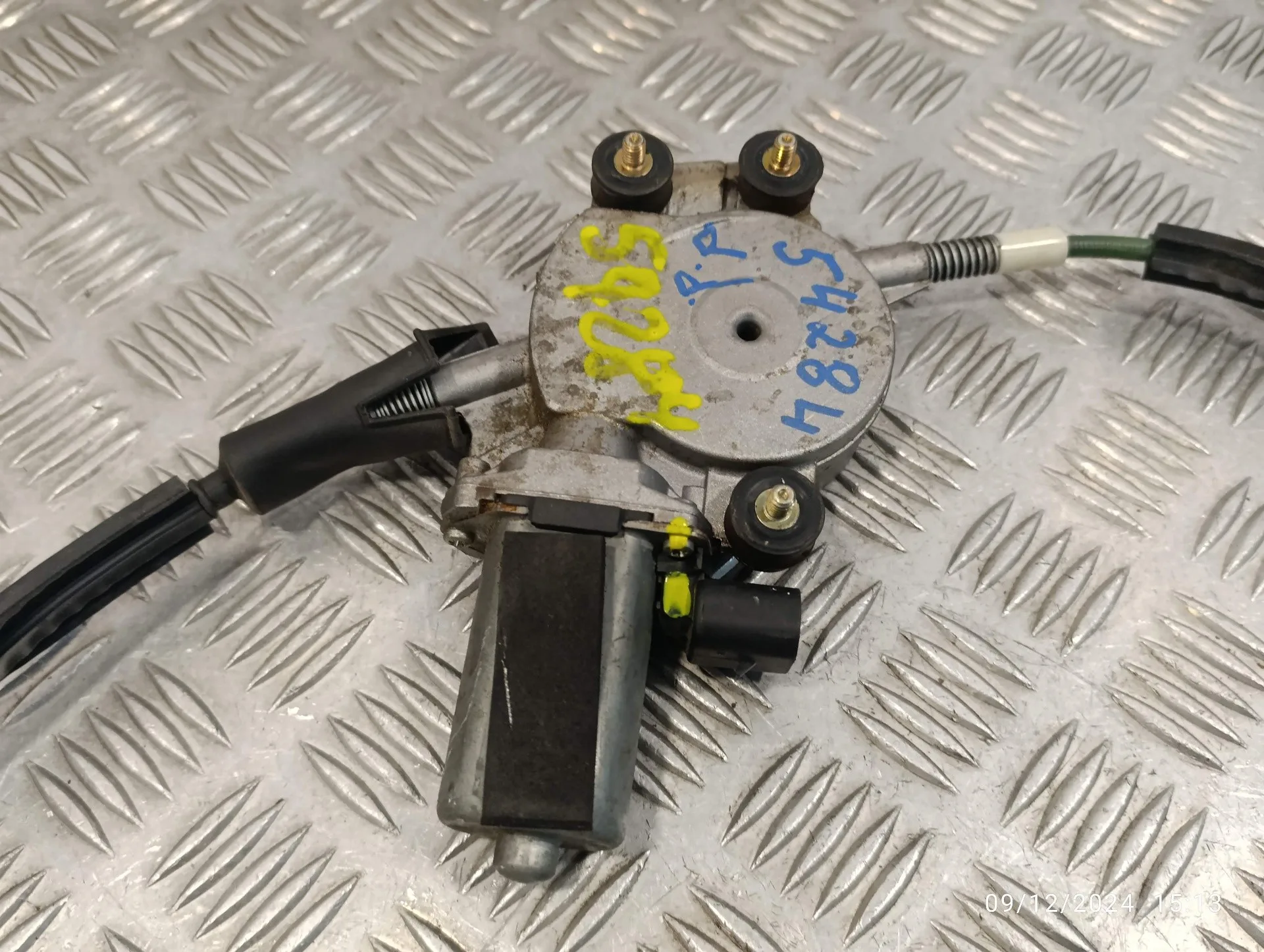 Elevalunas Delantero Derecho para Alfa Romeo 147 (190)