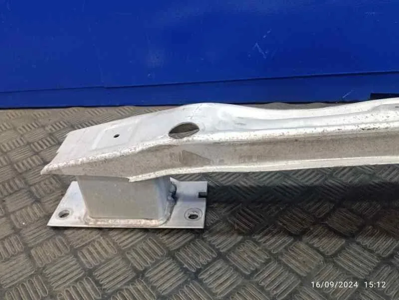Refuerzo Paragolpes Trasero para Opel Astra J Lim.